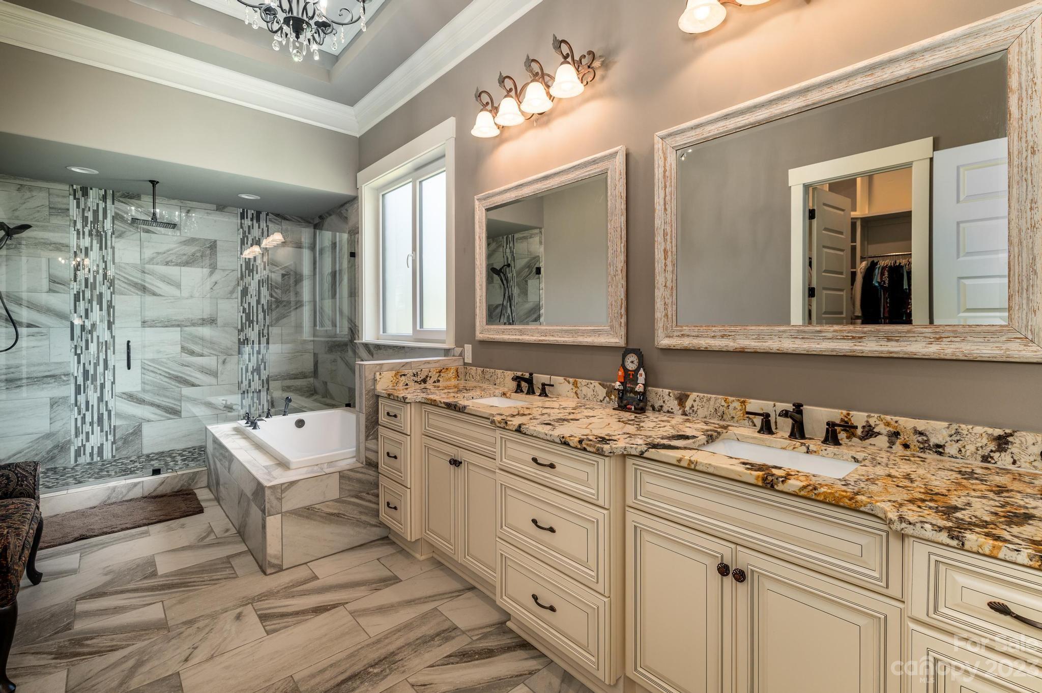 Norman Pointe - Residential