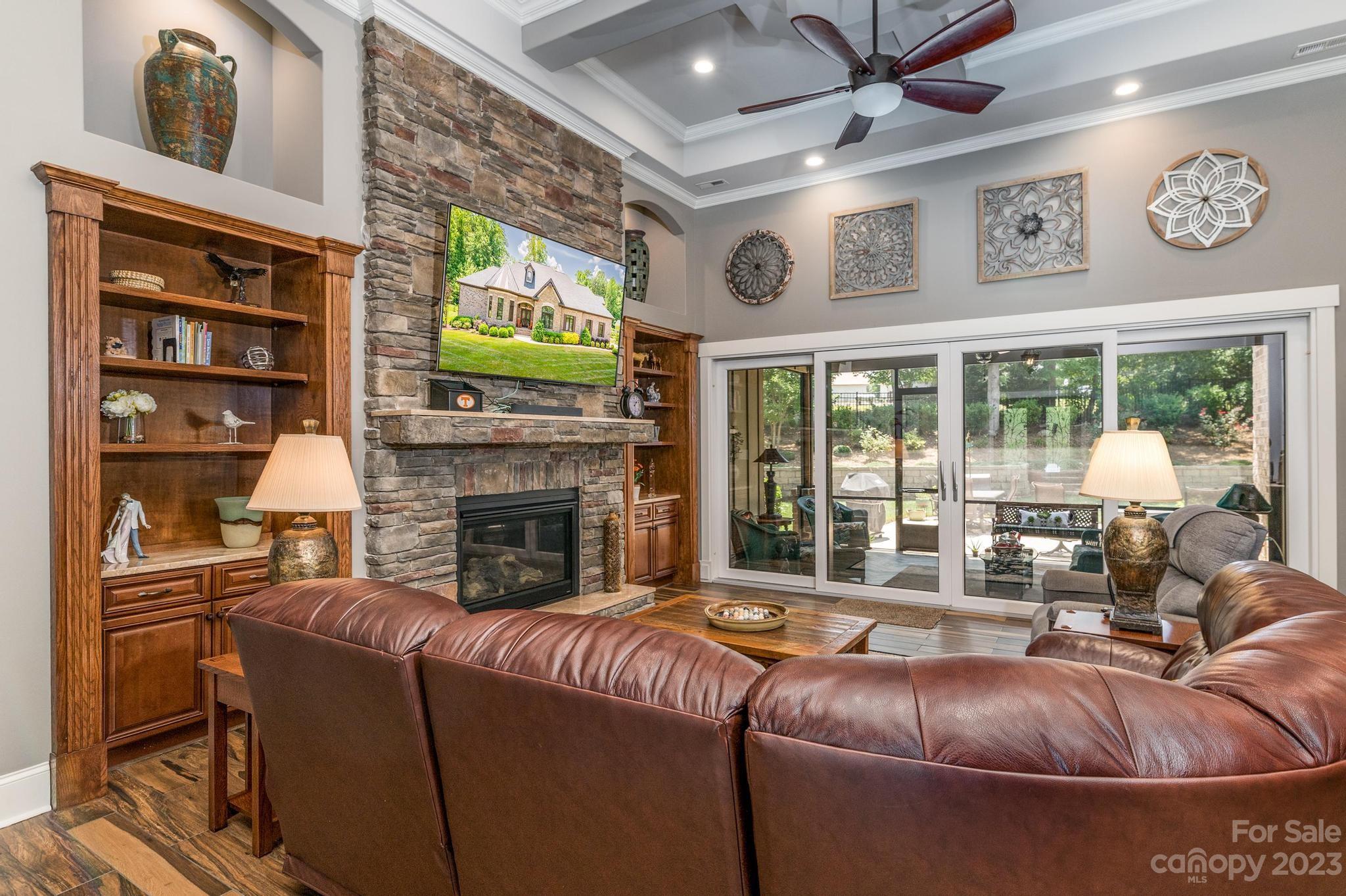 Norman Pointe - Residential