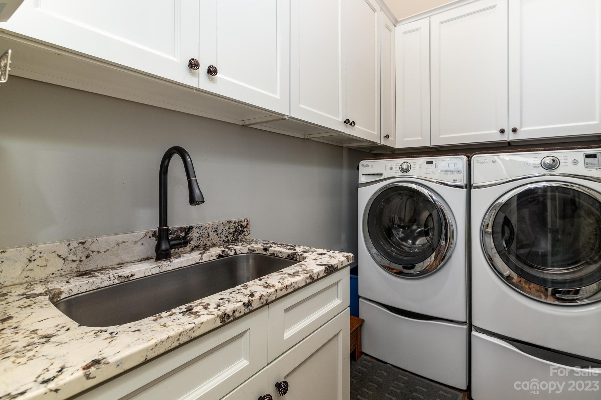 Norman Pointe - Residential