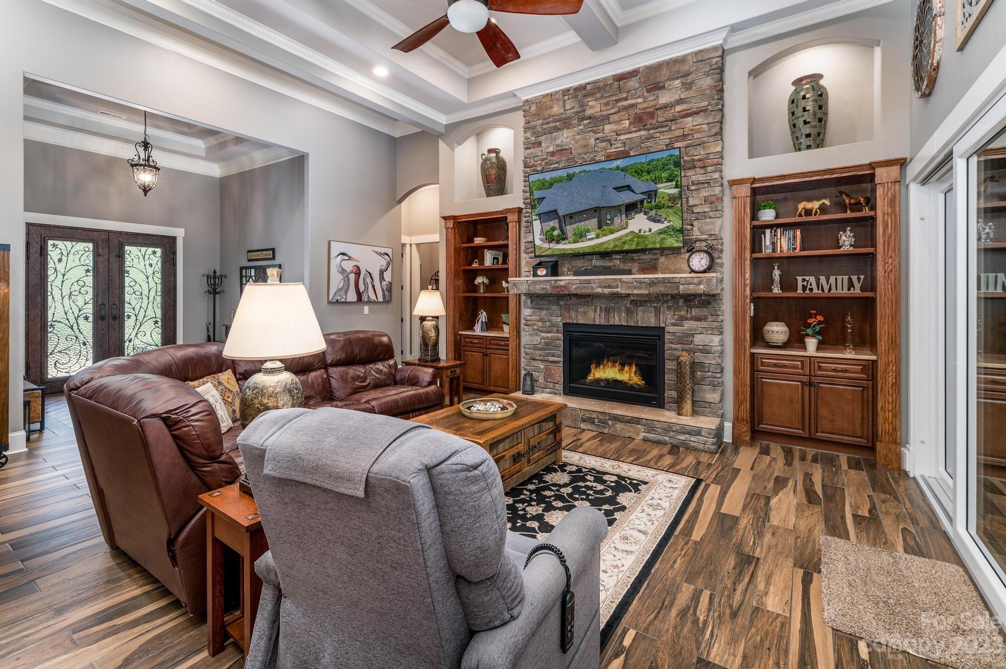 Norman Pointe - Residential