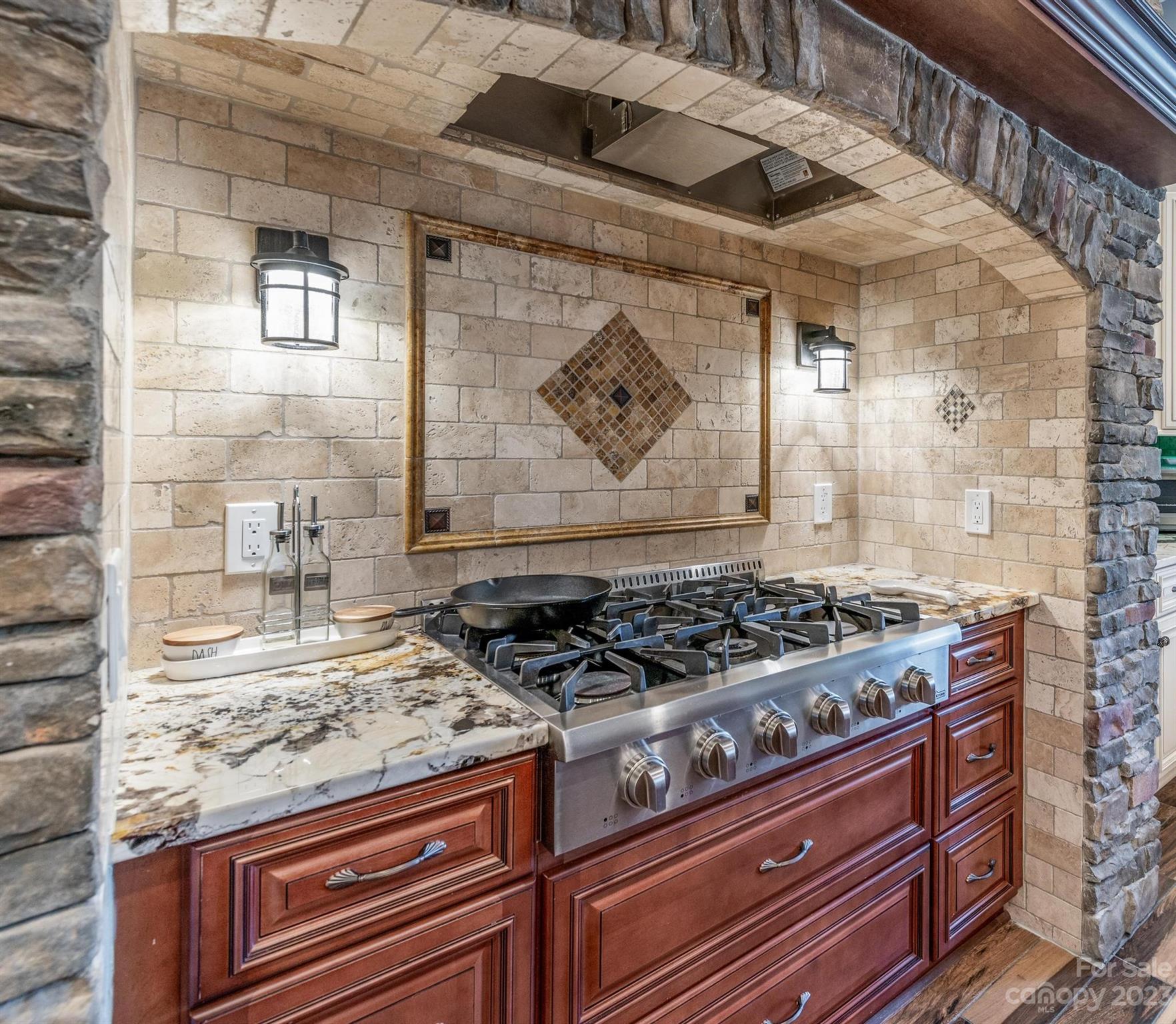 Norman Pointe - Residential