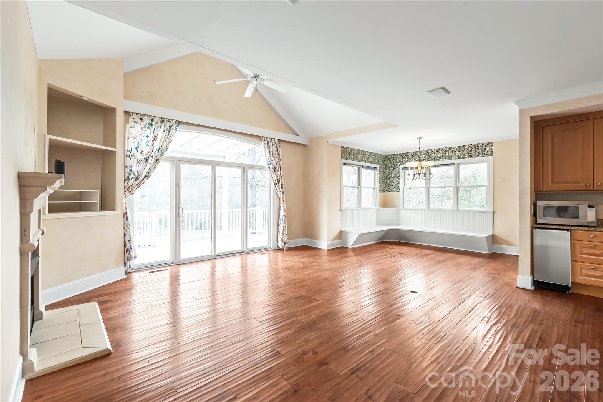 Greyson - Residential