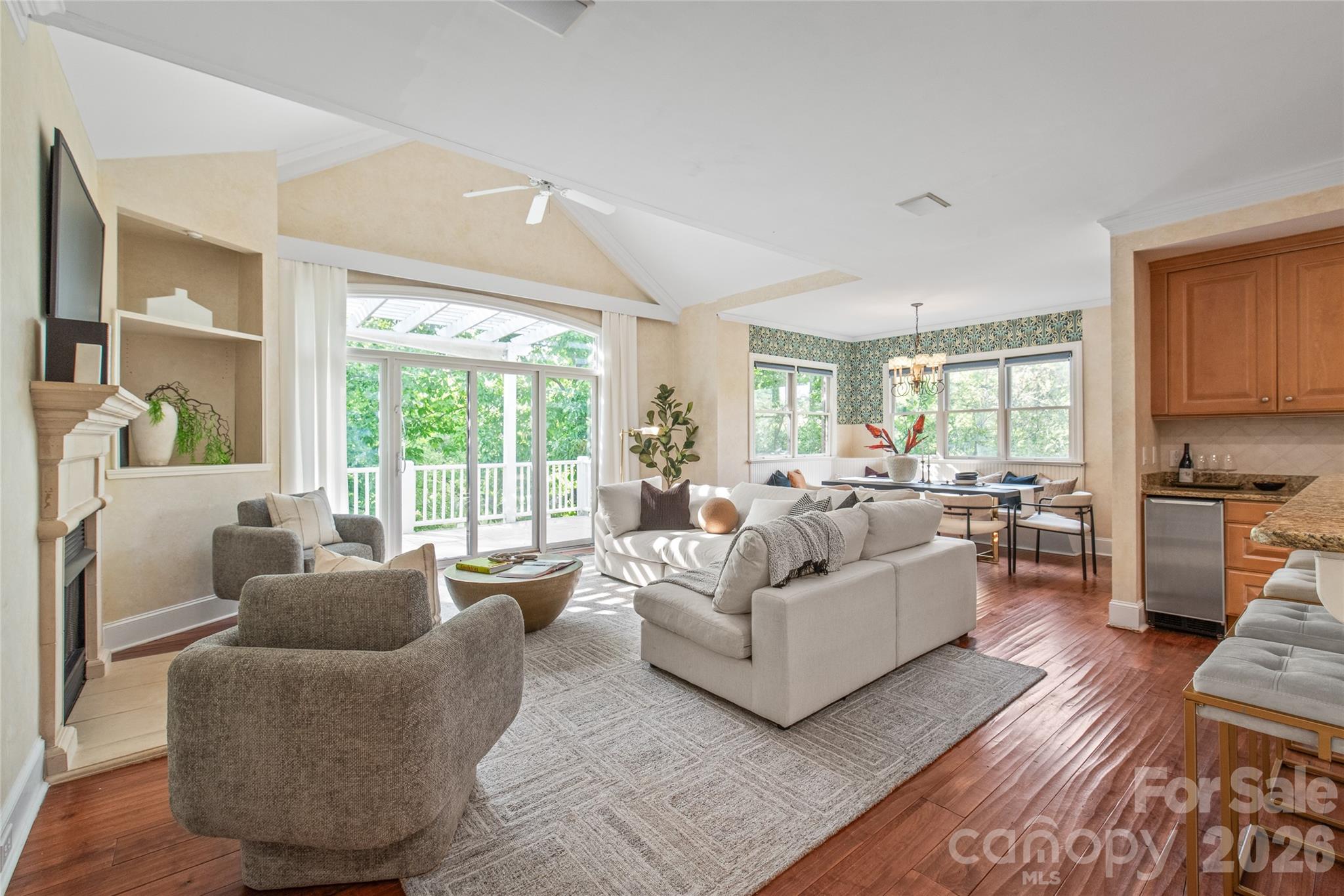 Greyson - Residential