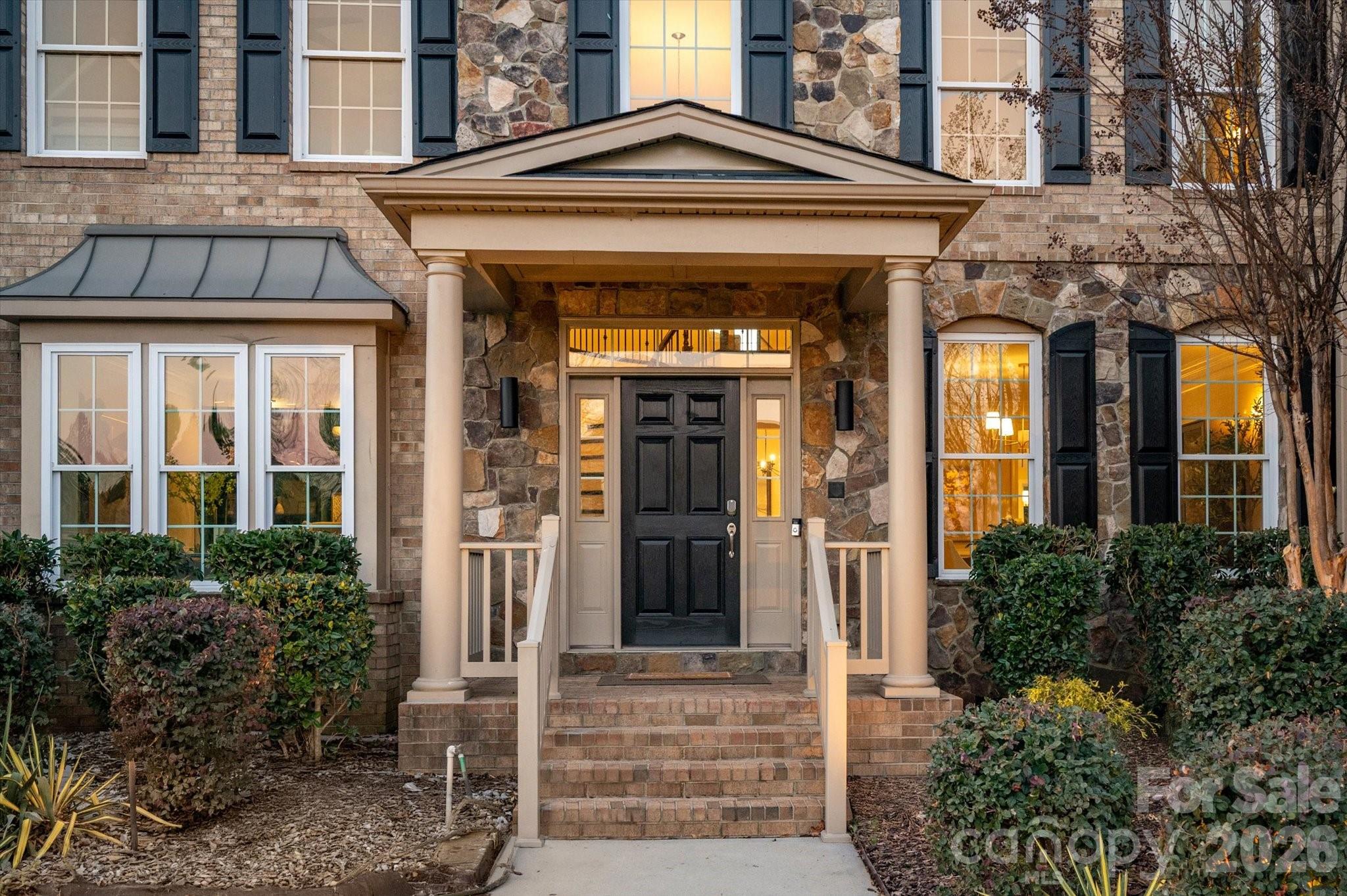 840 Wandering Way Drive