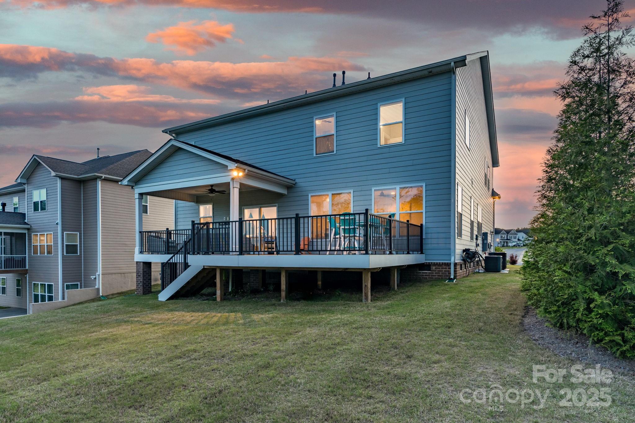 The traditions at Covington - Residential