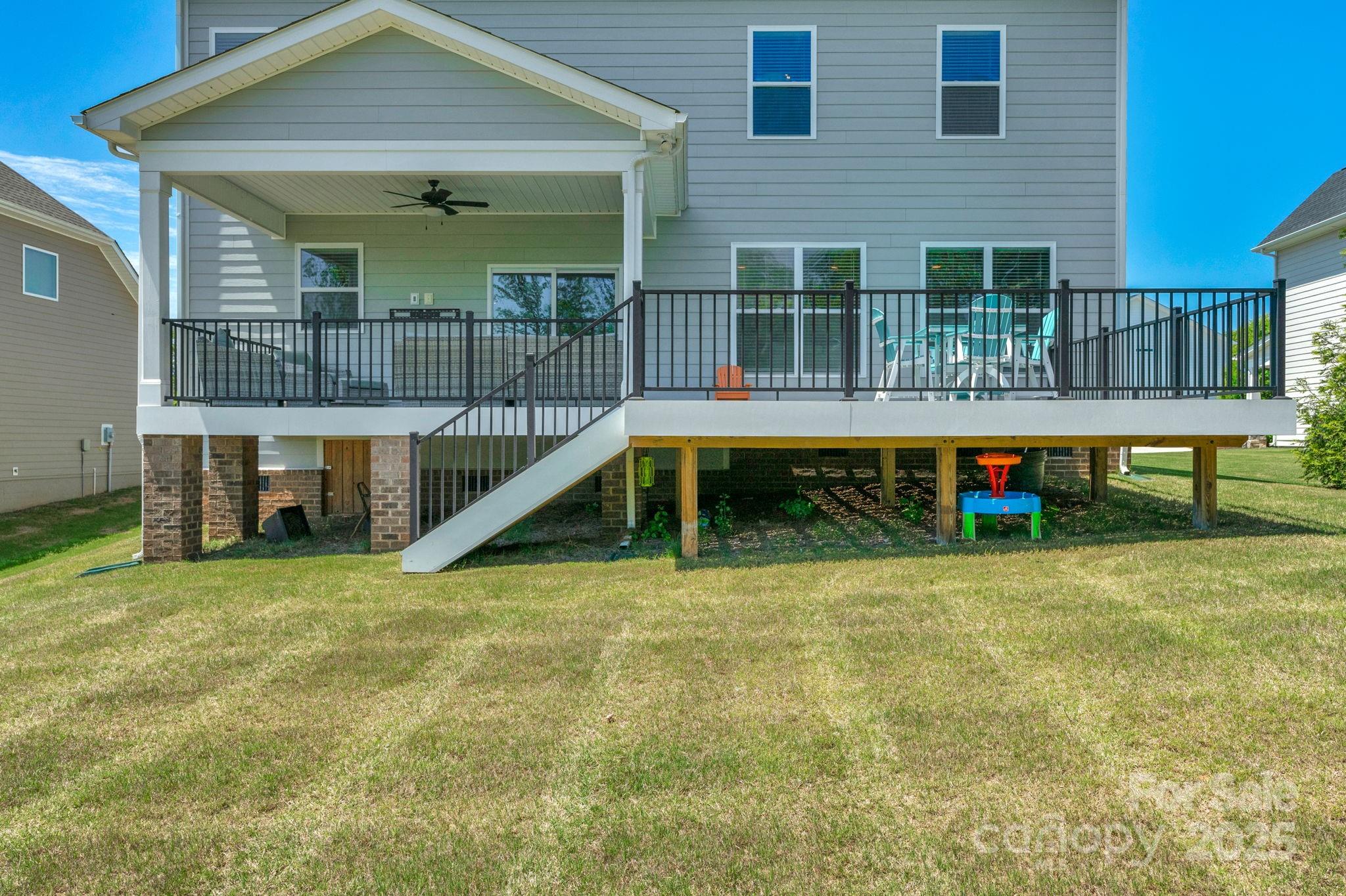 The traditions at Covington - Residential