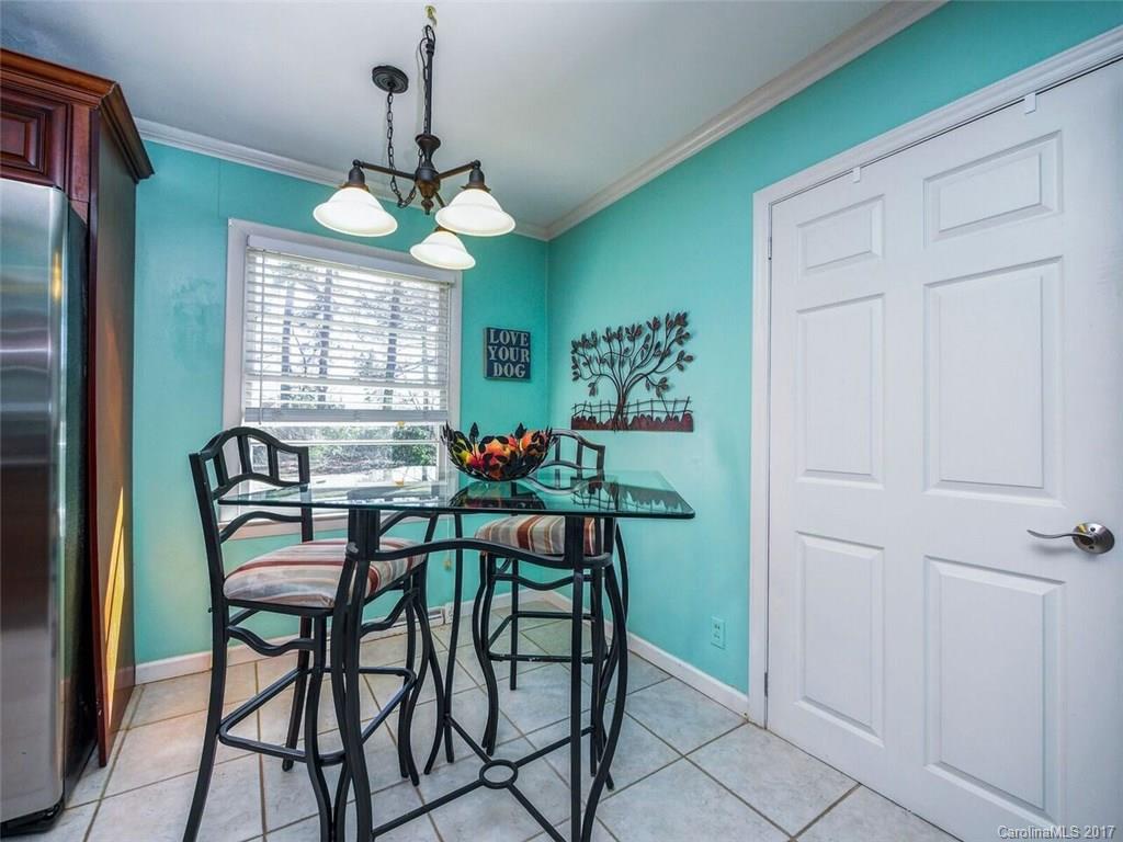 SEVENTEEN ACRES - Residential