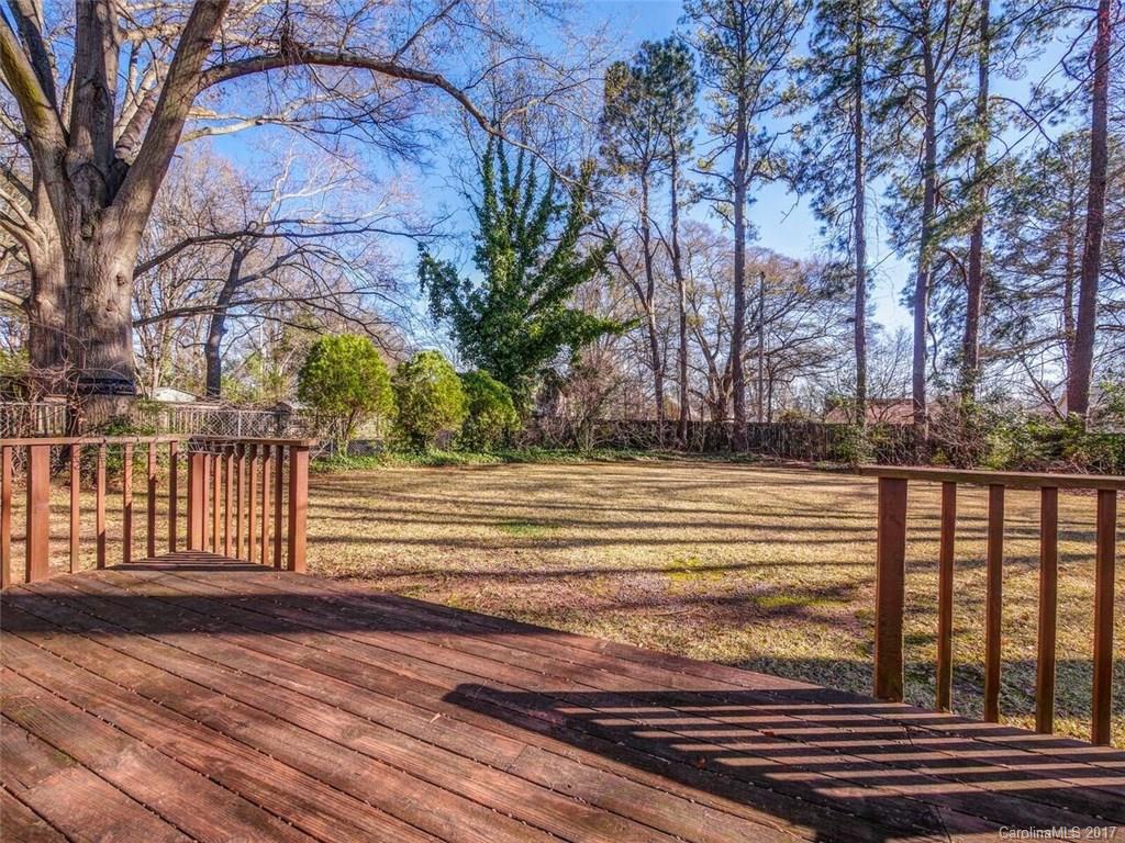 SEVENTEEN ACRES - Residential