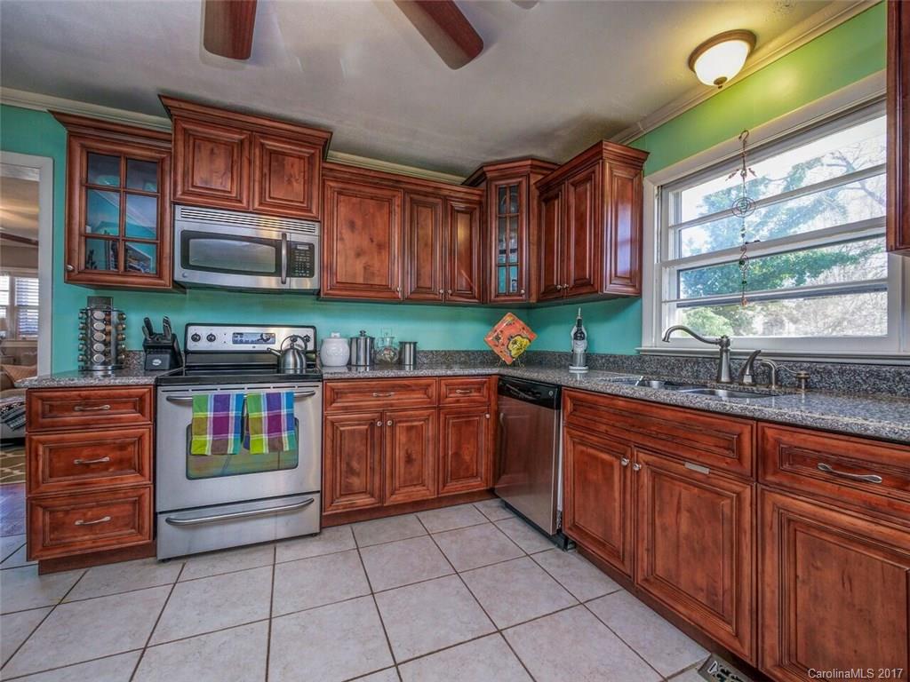 SEVENTEEN ACRES - Residential