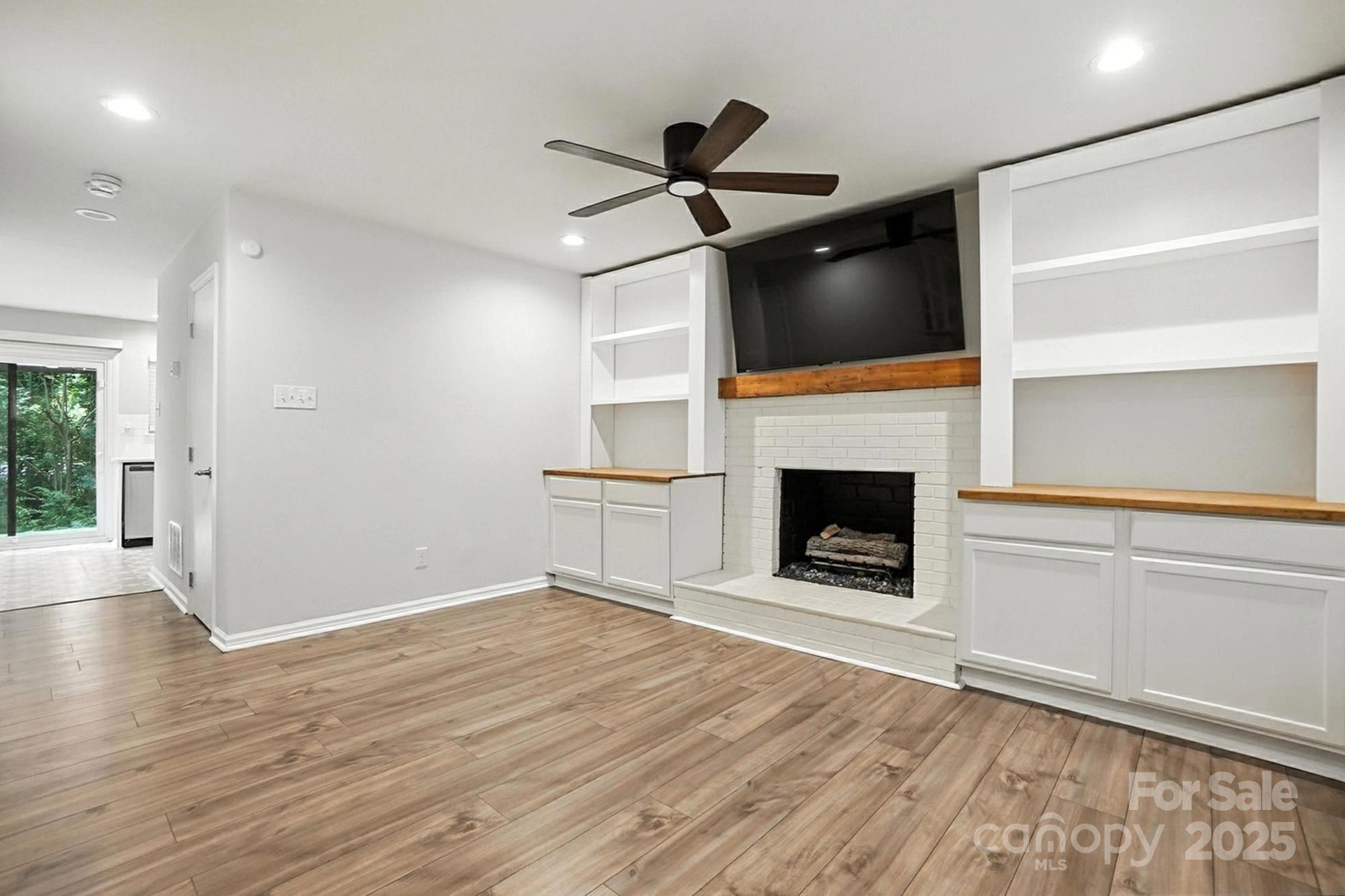 2509 Kilborne Drive J