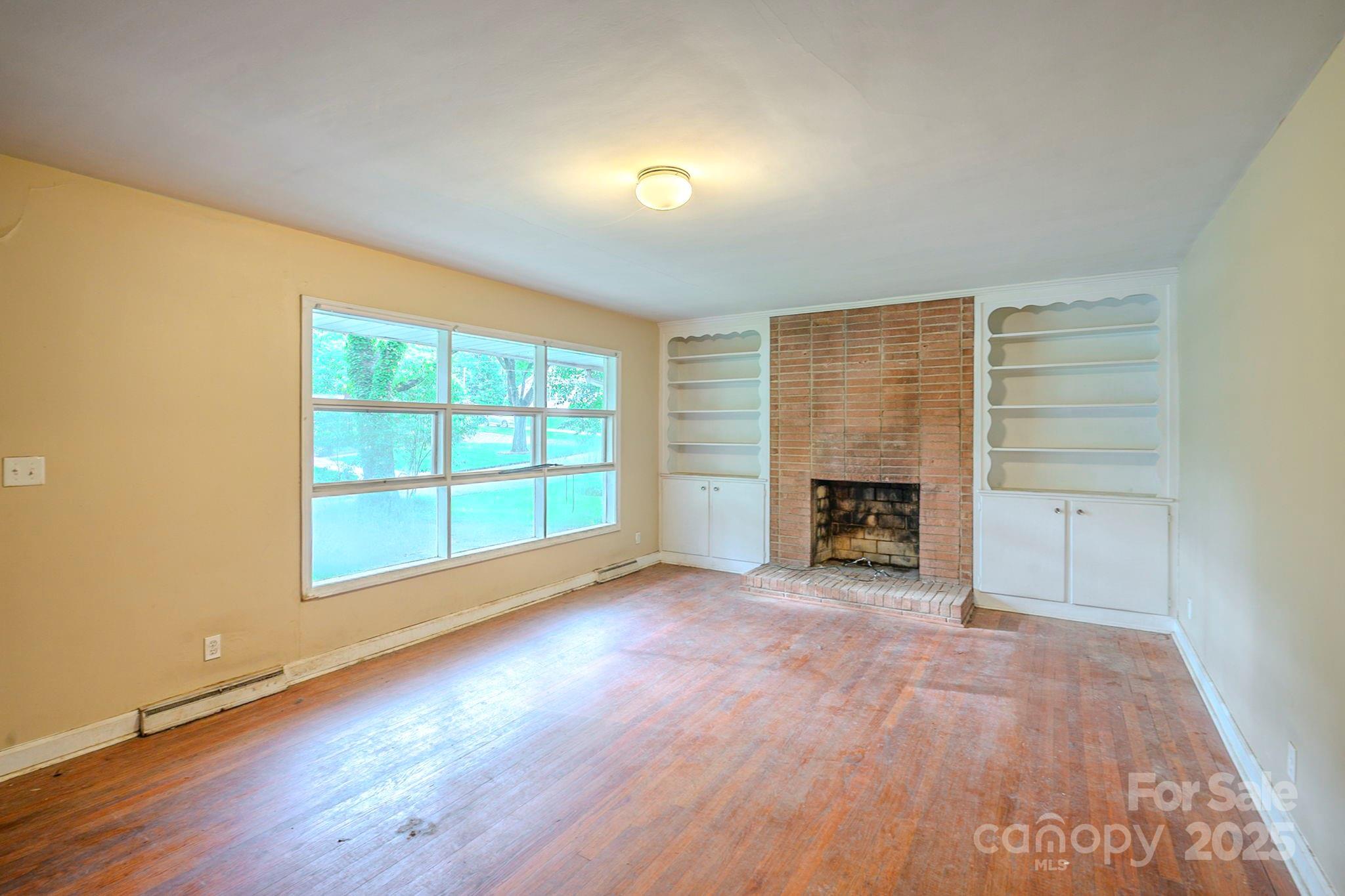 1332 Midwood Drive
