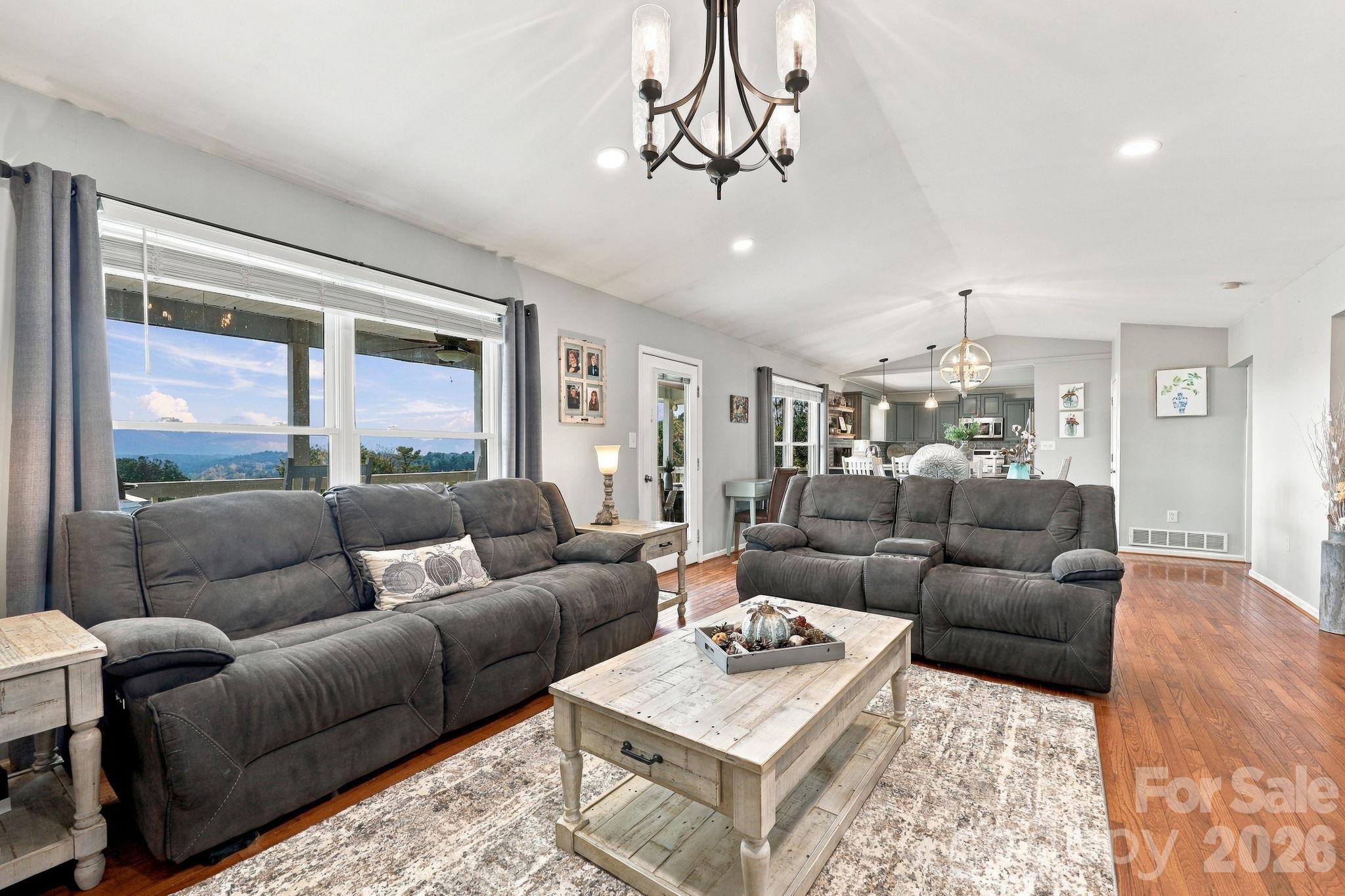 441 Country Drive