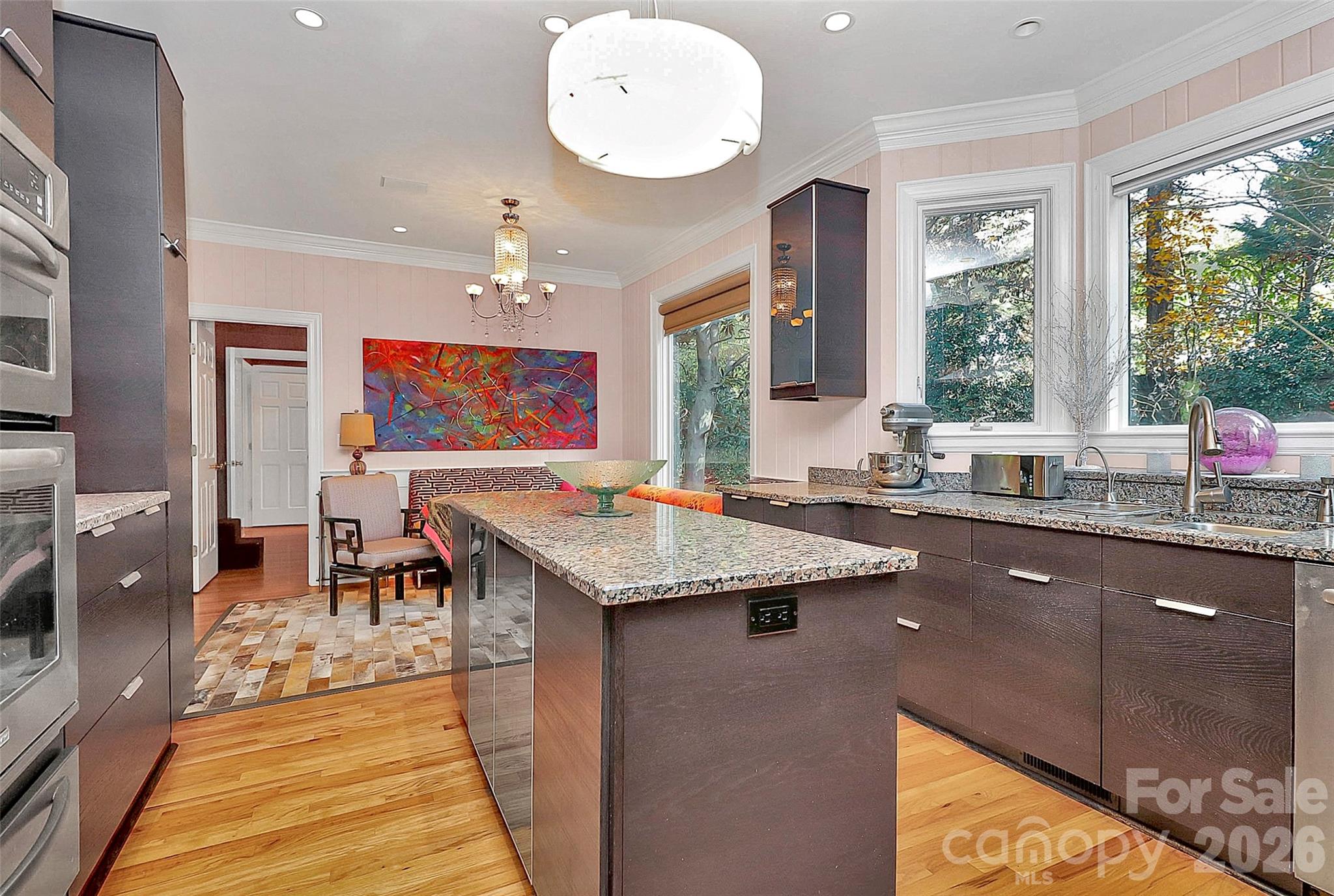 304 S Canterbury Road