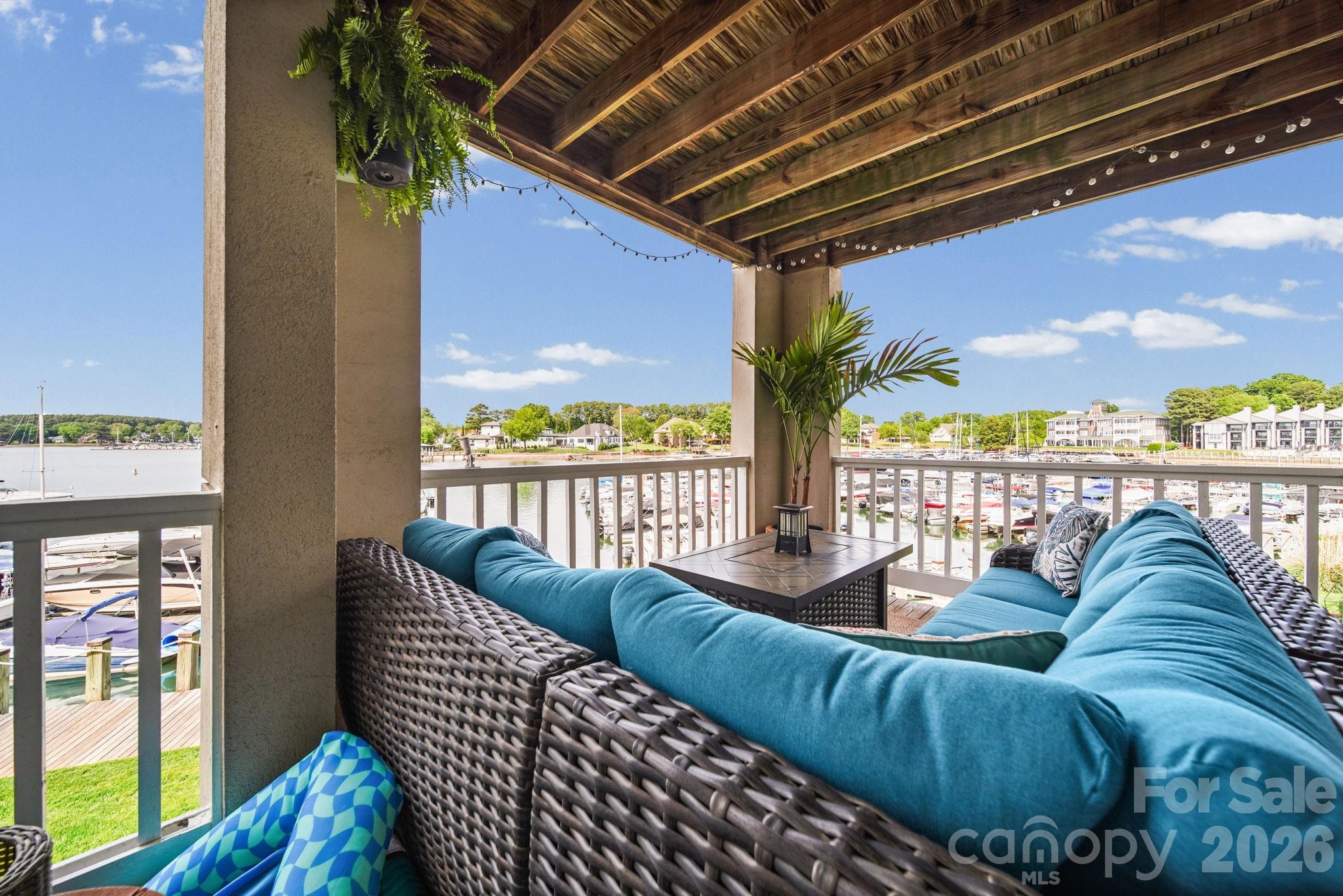 18637 Vineyard Point Lane