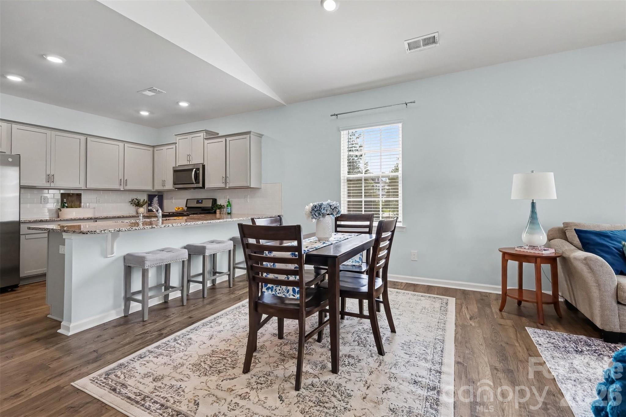7594 Stonehouse Drive