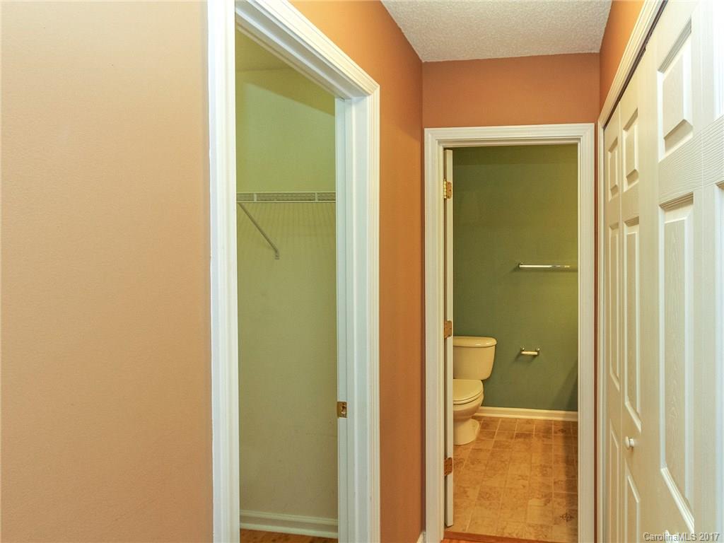 Old Stone Crossing - Residential