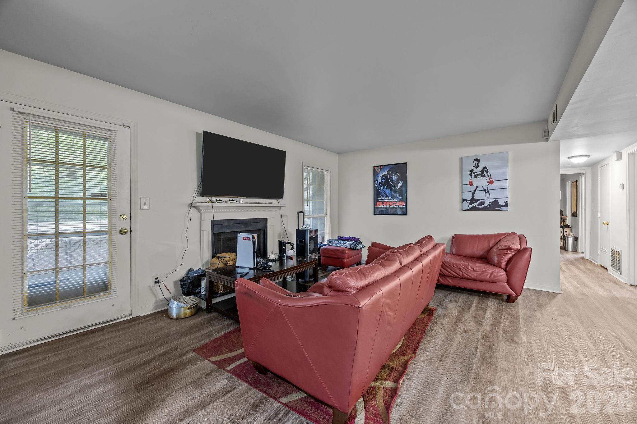 6005 Pinebark Court