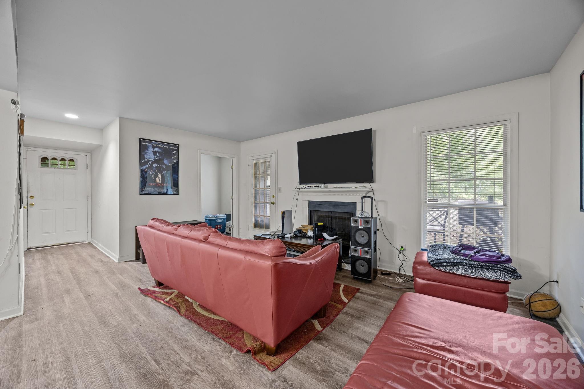 6005 Pinebark Court