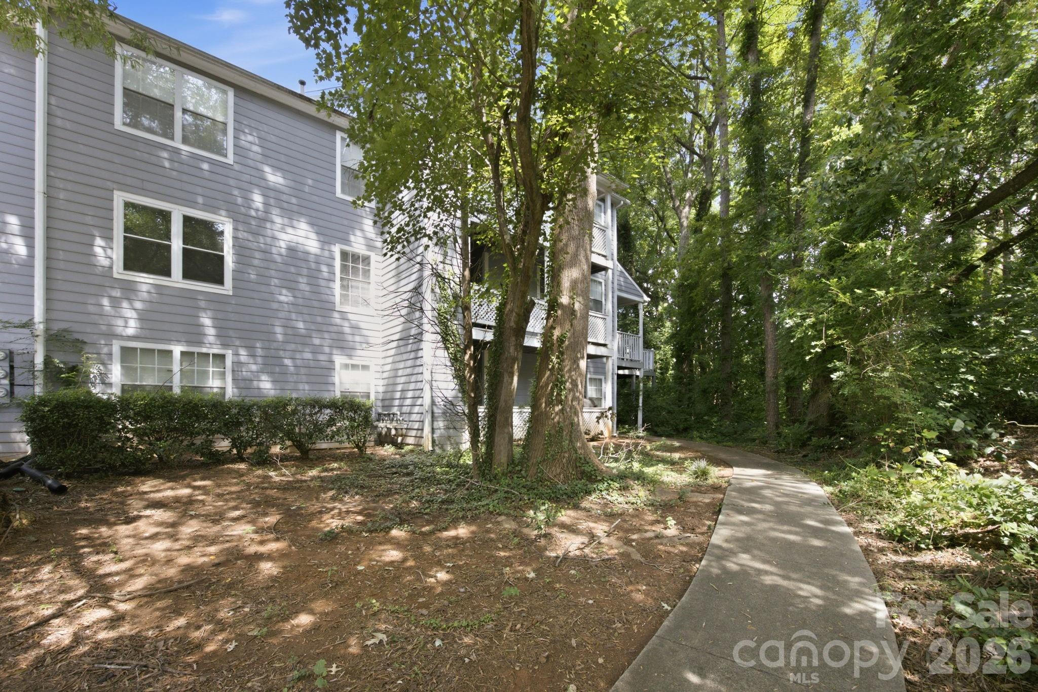 6005 Pinebark Court