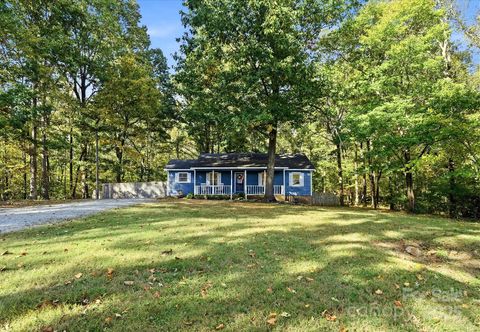 Photo of 2622 Lancaster Highway, Monroe, NC 28112 (MLS # 4312282)