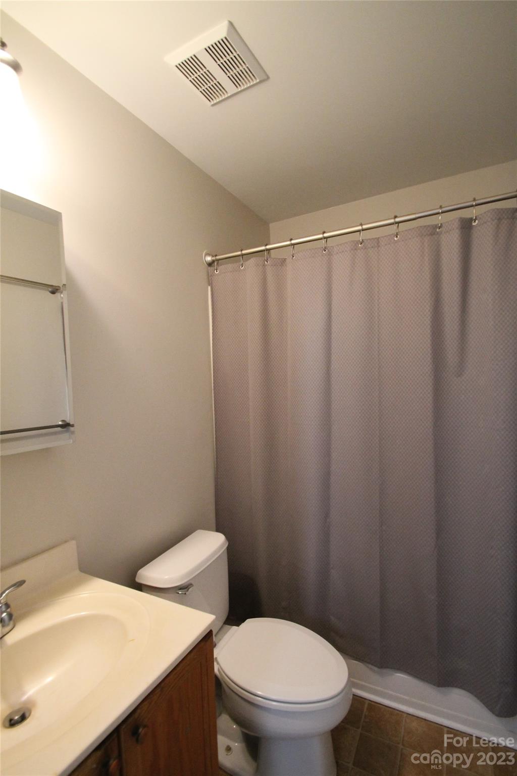 Longview Oaks - Residential Lease