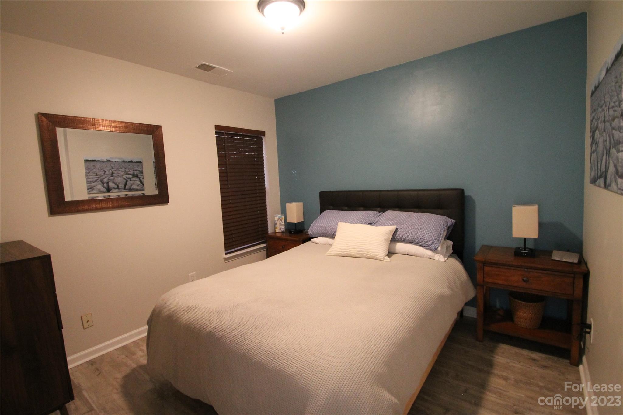 Longview Oaks - Residential Lease