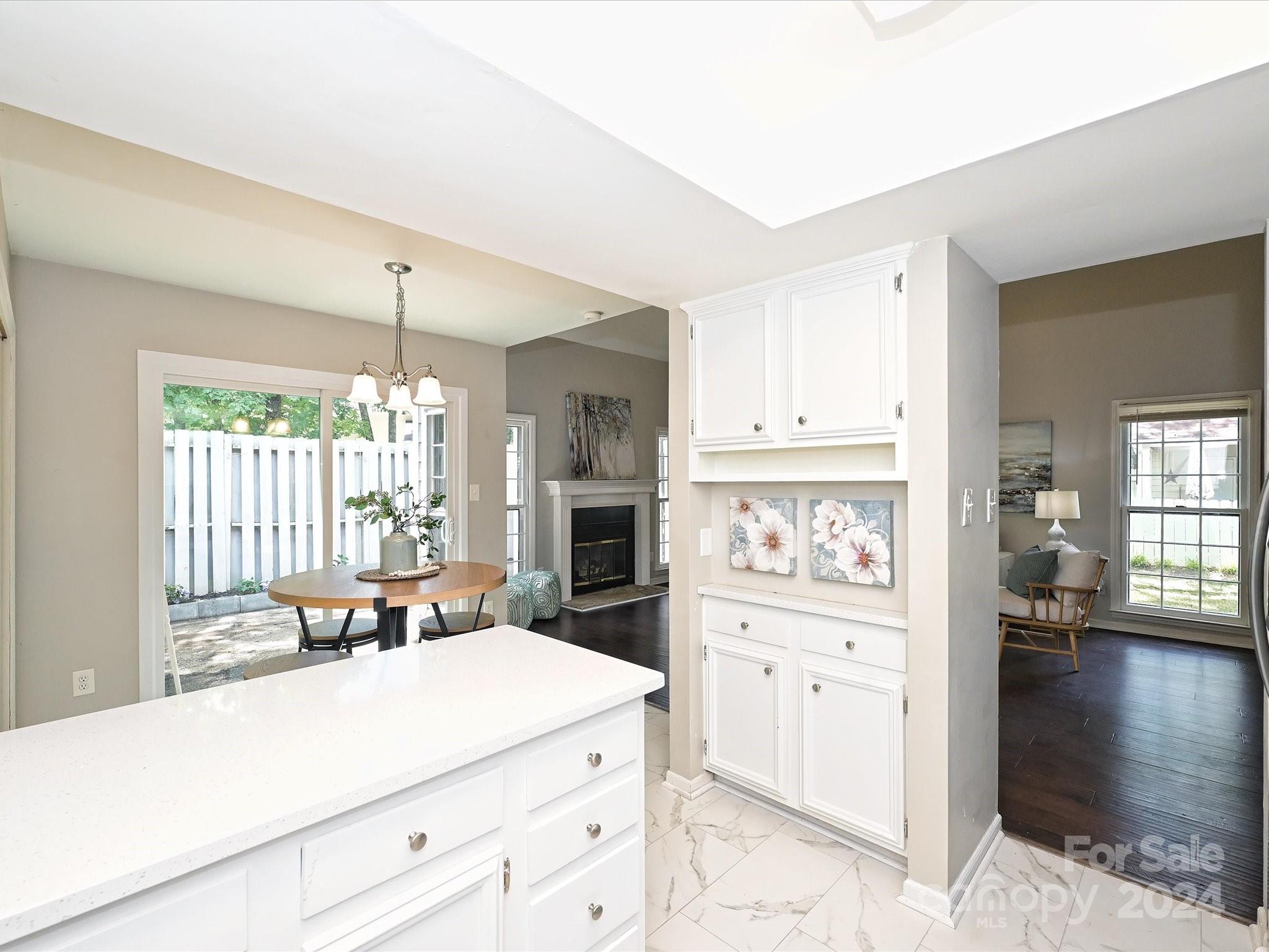 Renaissance On Carmel - Residential