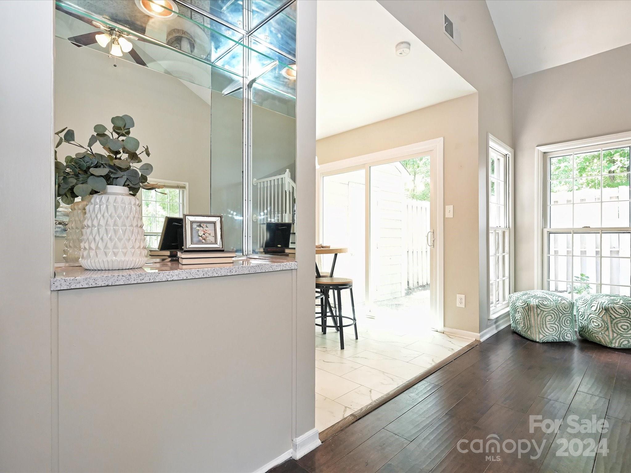 Renaissance On Carmel - Residential