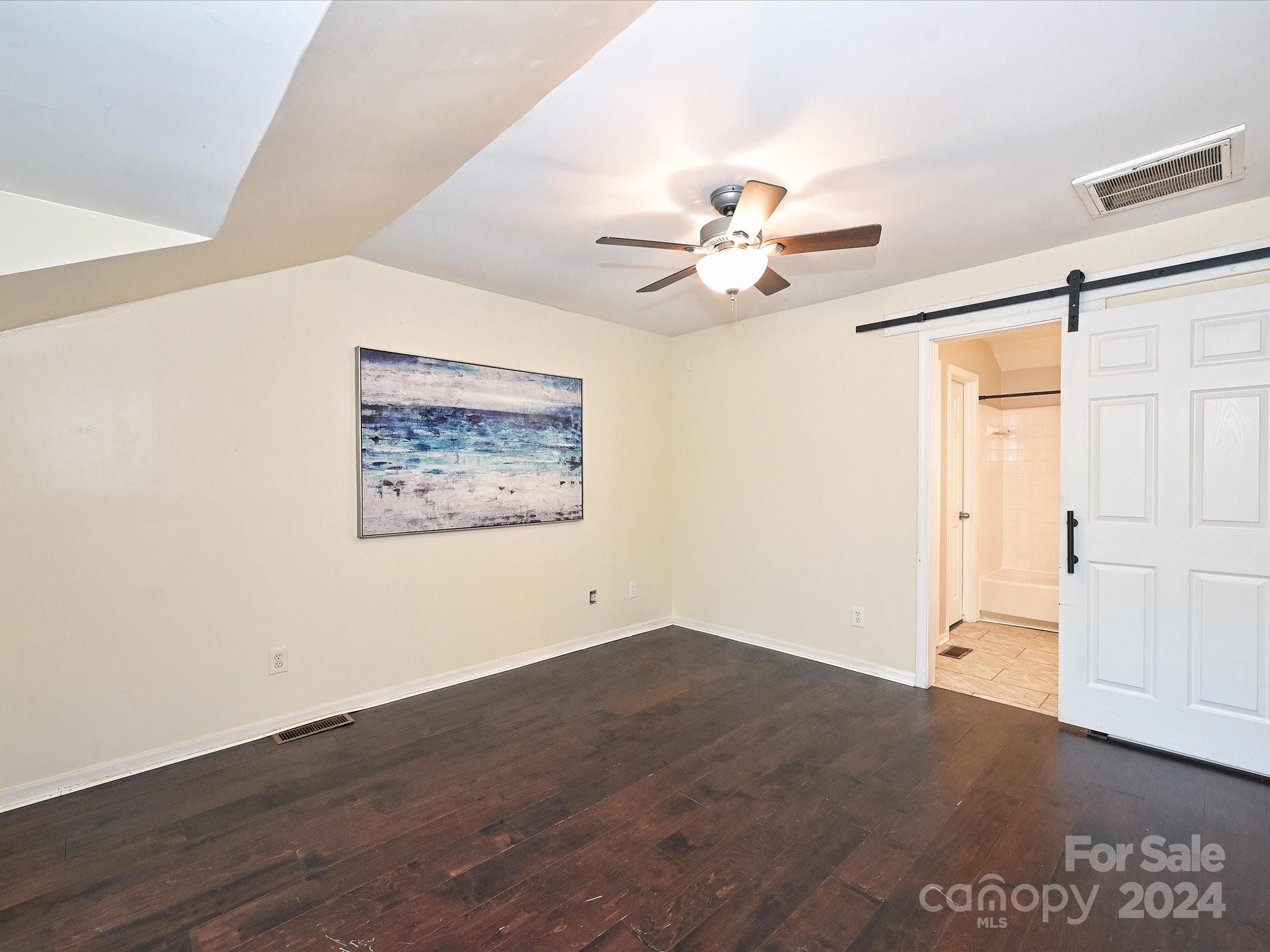 Renaissance On Carmel - Residential