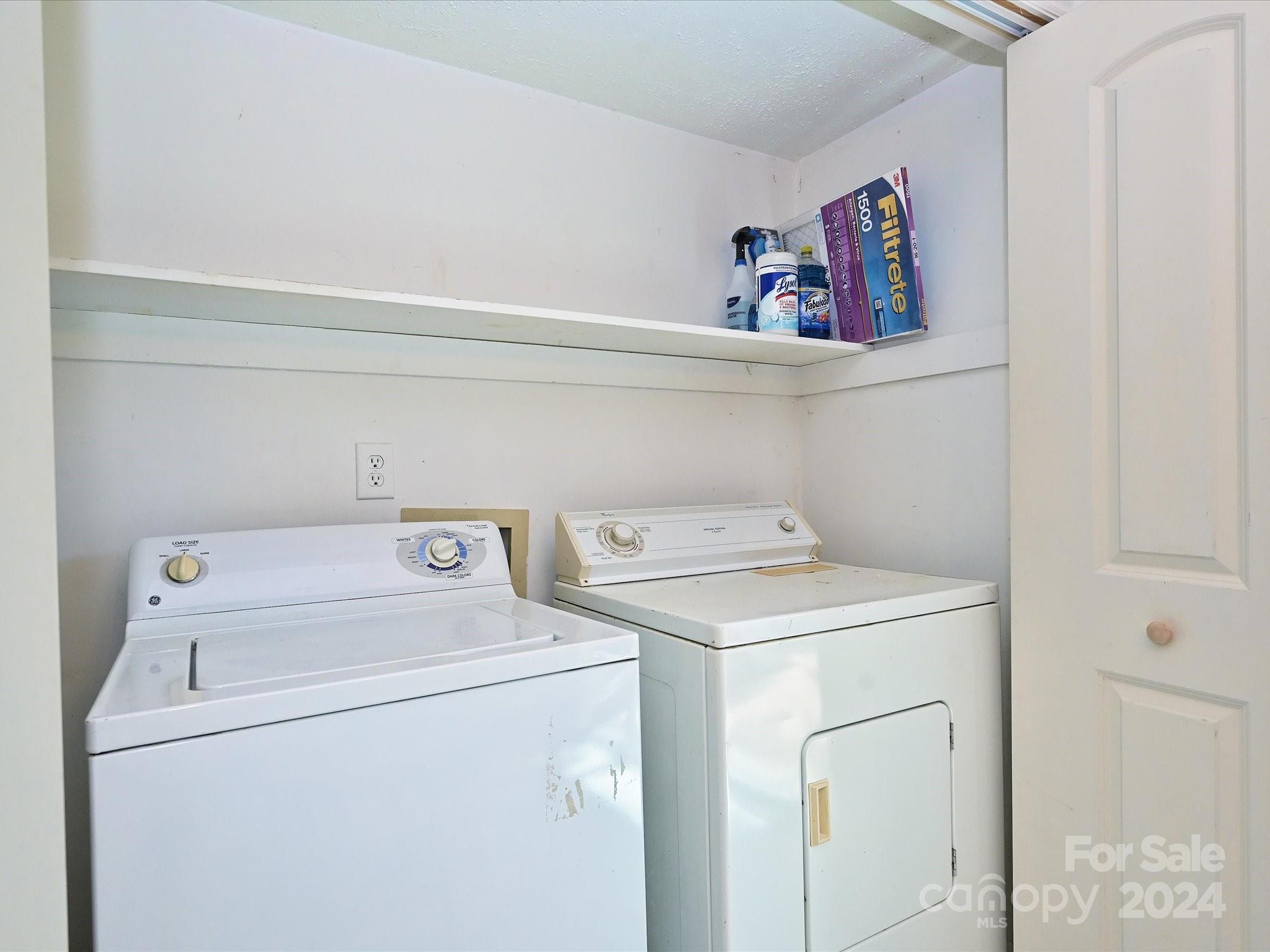 Renaissance On Carmel - Residential