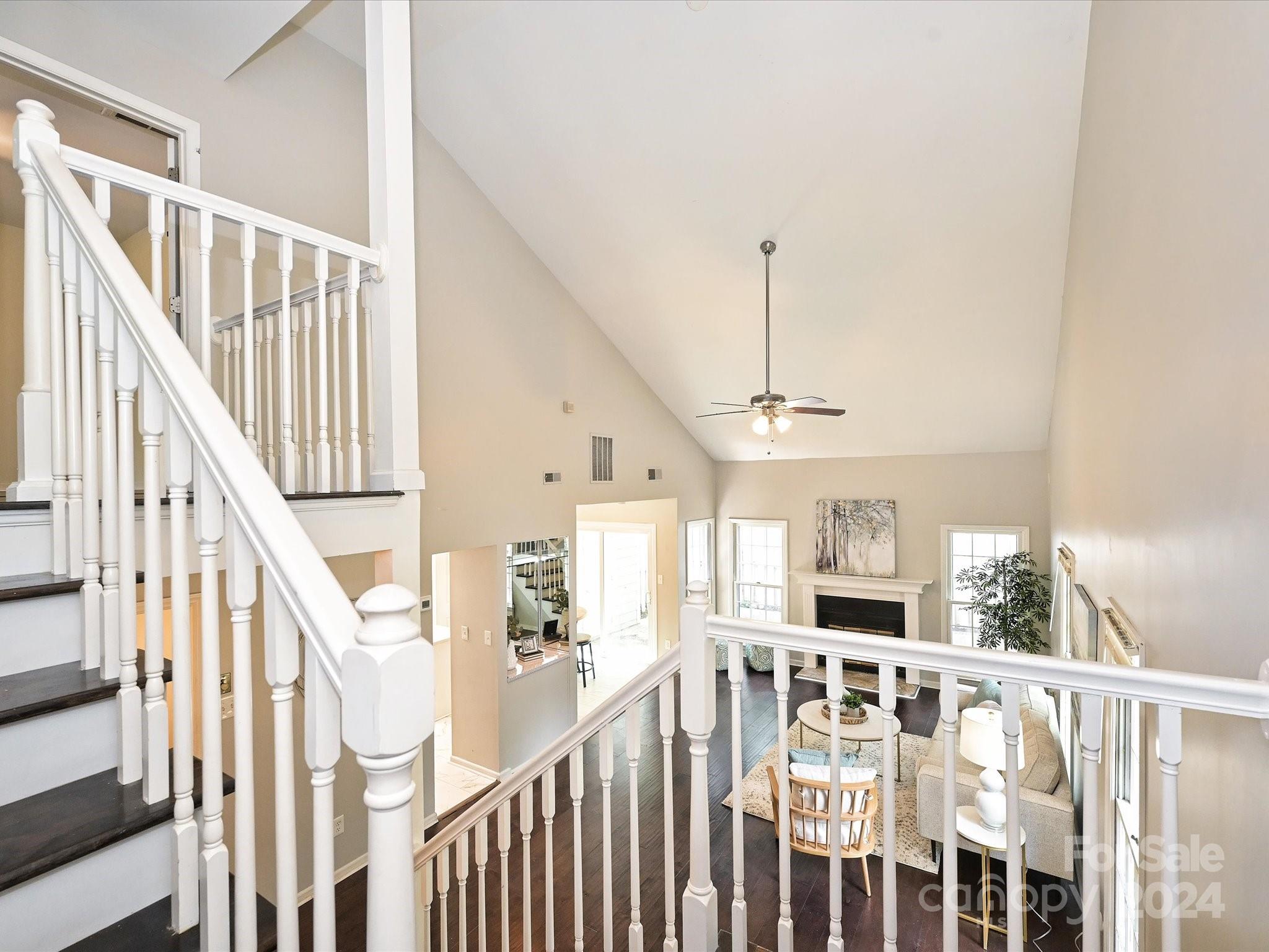 Renaissance On Carmel - Residential