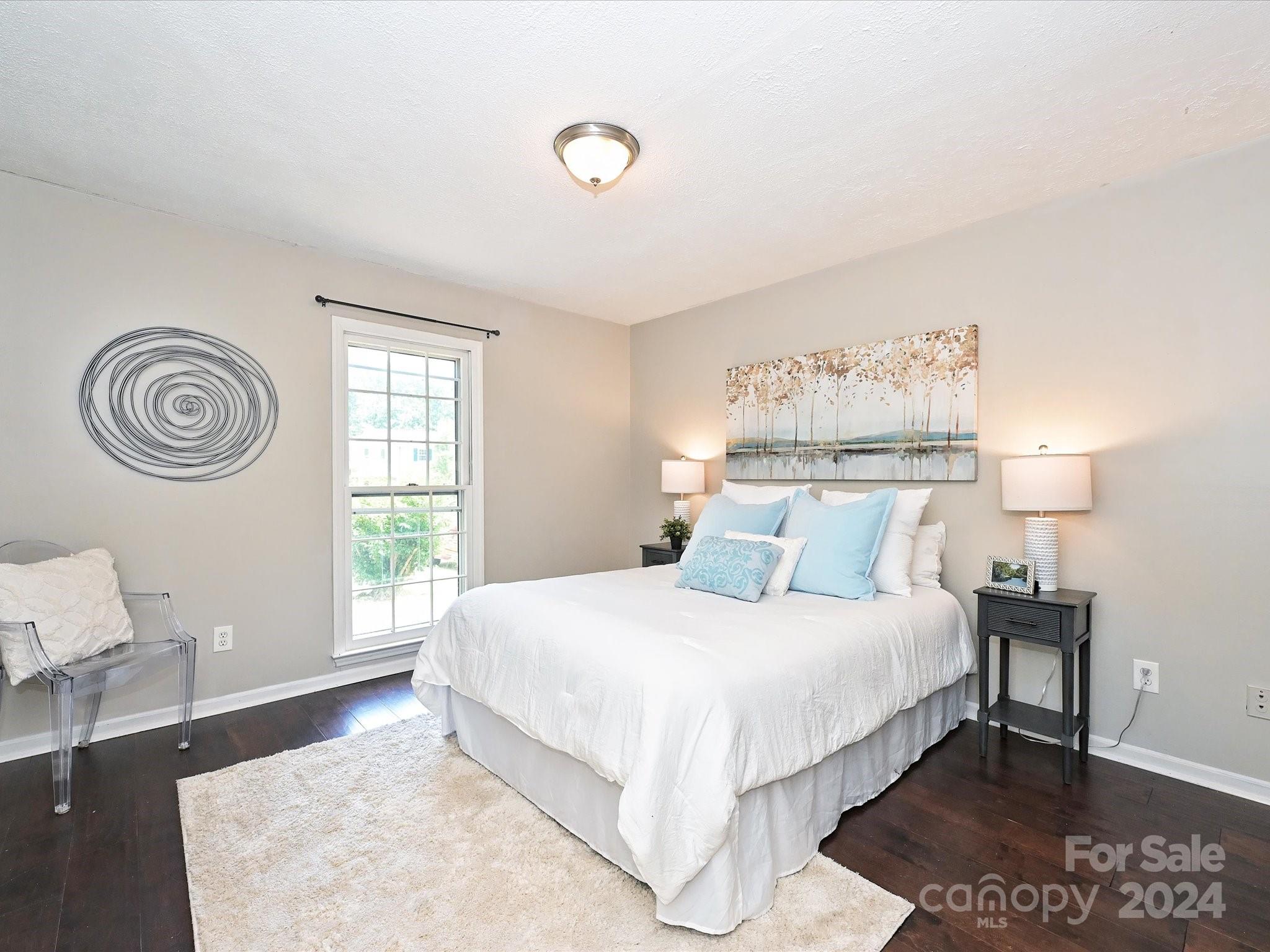 Renaissance On Carmel - Residential