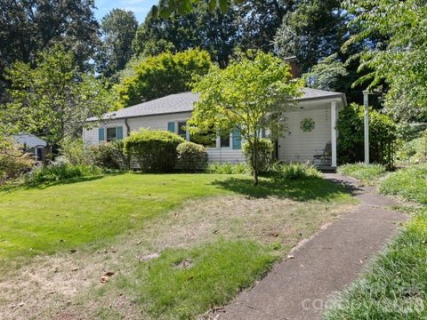 Photo of 28 Arthur Road, Asheville, NC 28806 (MLS # 4418167)