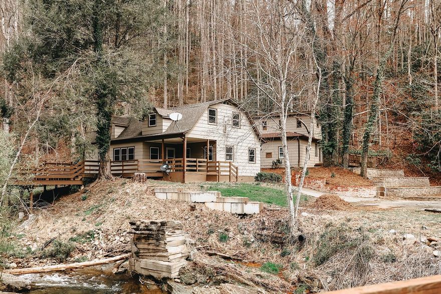 Looking for a getaway??? This adorable cottage with guesthouse is calling your name. The main home boasts a large deck that overlooks the river, 2 bedrooms, and 3 bathrooms. Walk into the home off the covered deck into the kitchen and dining area, then travel through the living room and up the steps to find the second bedroom and 2 full bathrooms as well as a bonus room that overlooks the living room below. This beautiful property located in the Richland Valley is situated on over 3 acres of land with the Yadkin River running along the front of the property. It truly is a must see.