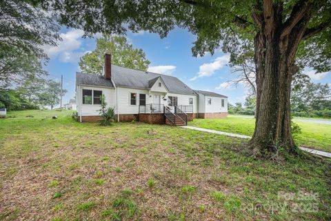 Photo of 593 Washington Lane, Albemarle, NC 28001 (MLS # 4292494)