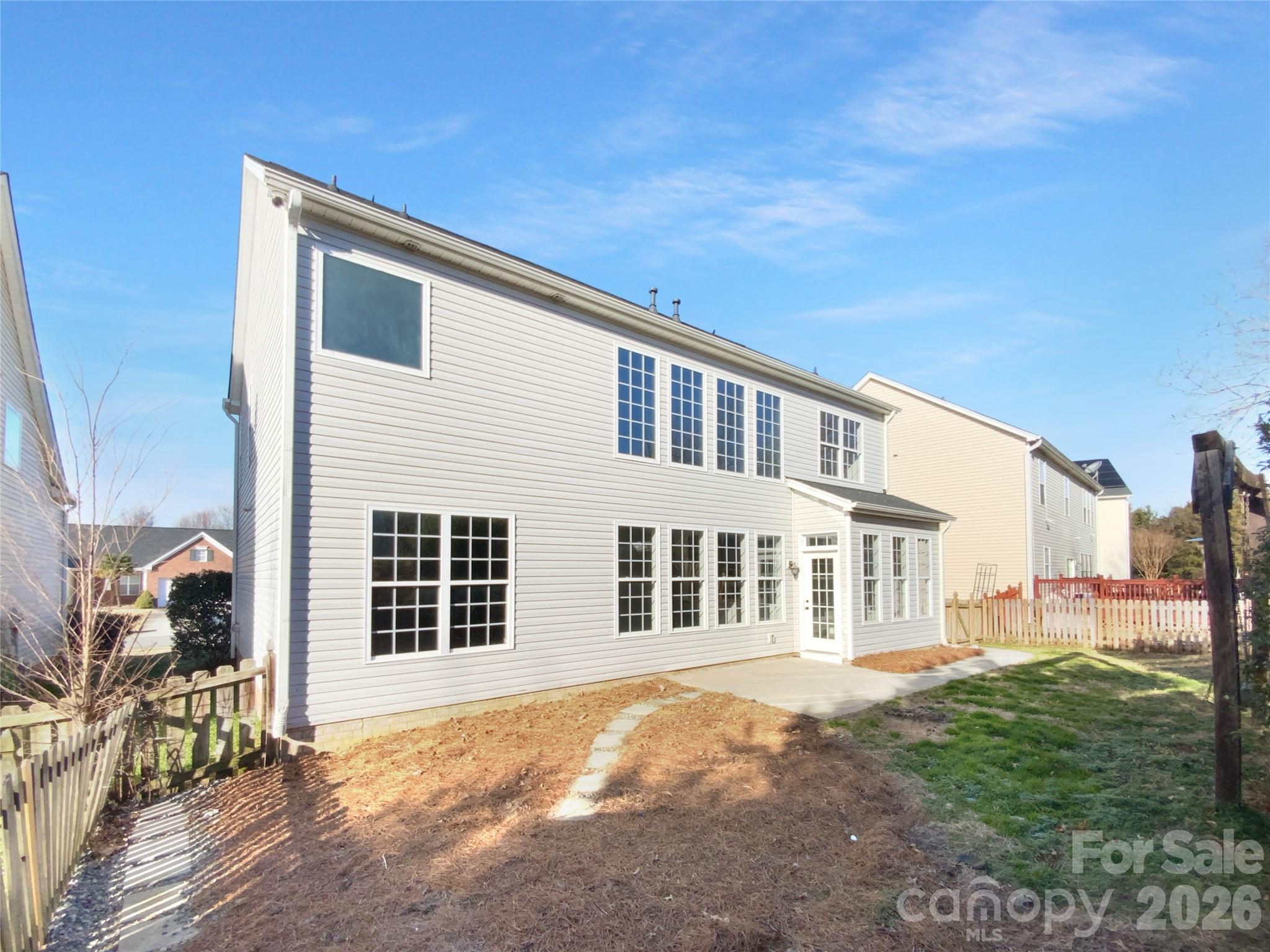 9676 Ravenscroft Lane NW