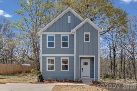 Photo of 213 Sloan Street, Belmont, NC 28012 (MLS # 4354904)
