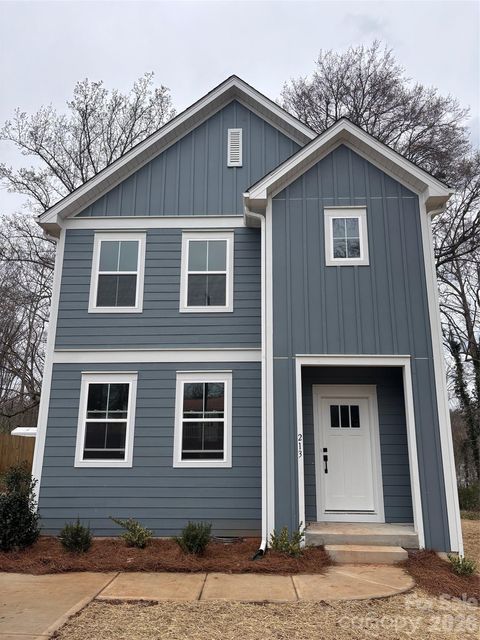 Photo of 213 Sloan Street, Belmont, NC 28012 (MLS # 4354904)