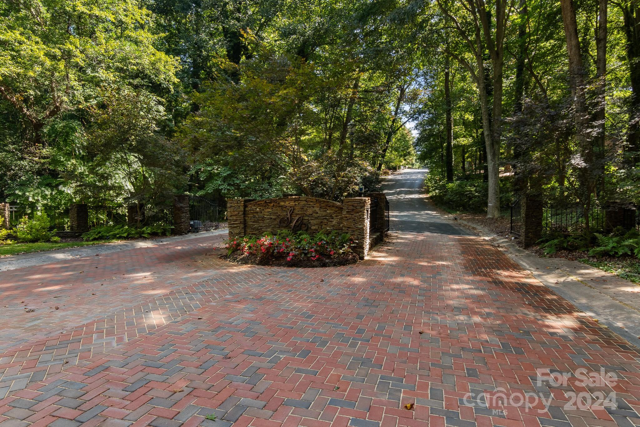 1408 Stone Gate Drive