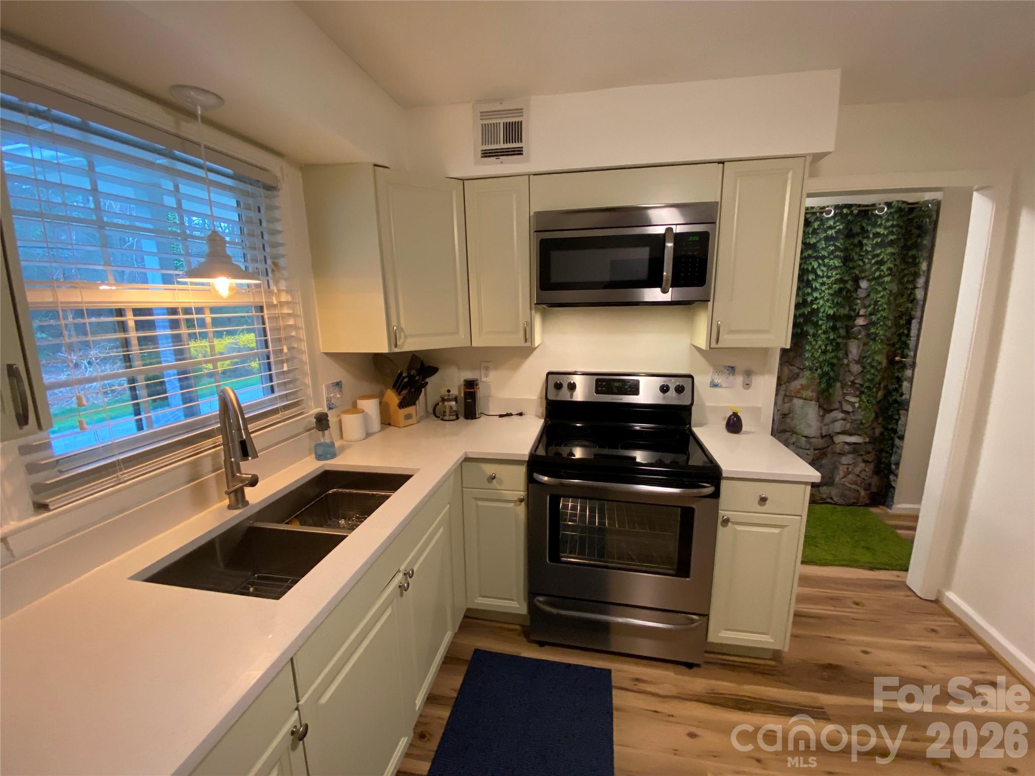 Carriage House - Residential