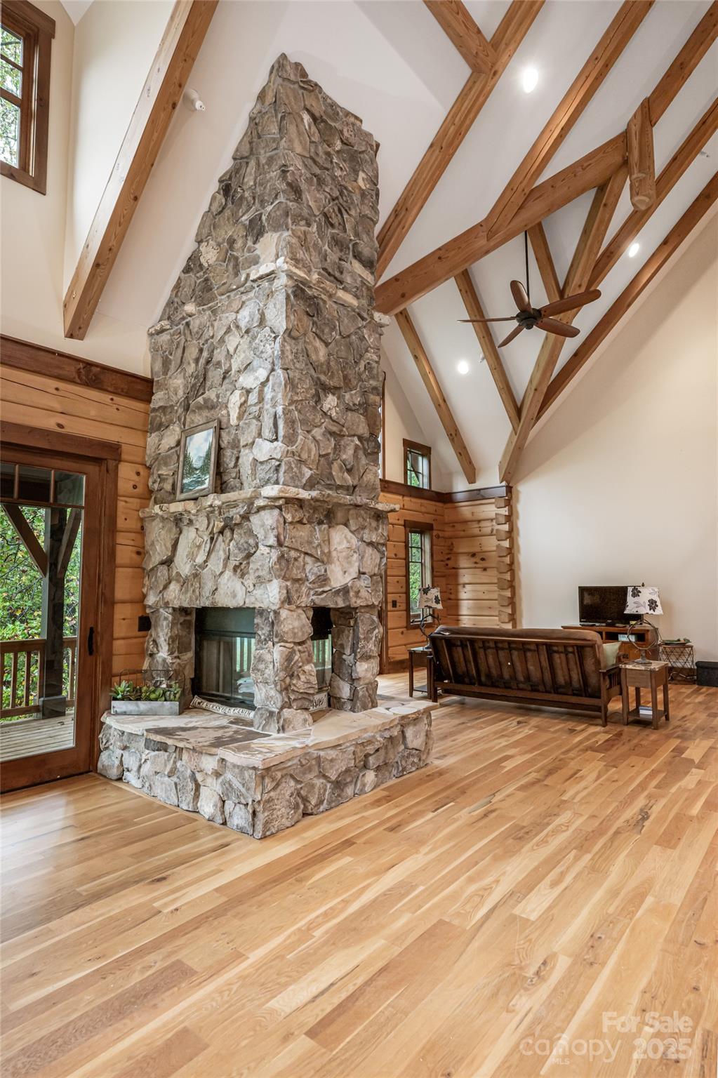 Whisper Mountain - Residential