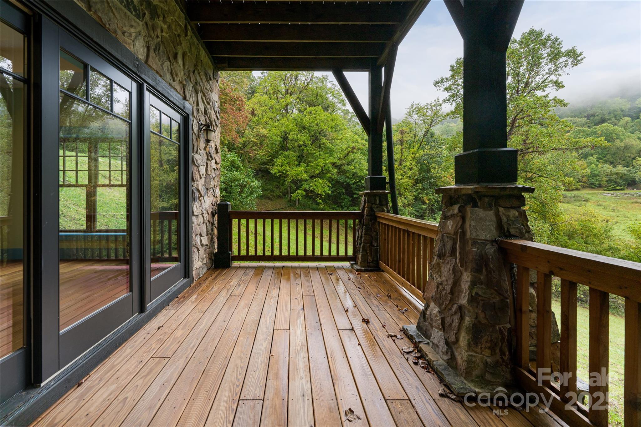 Whisper Mountain - Residential