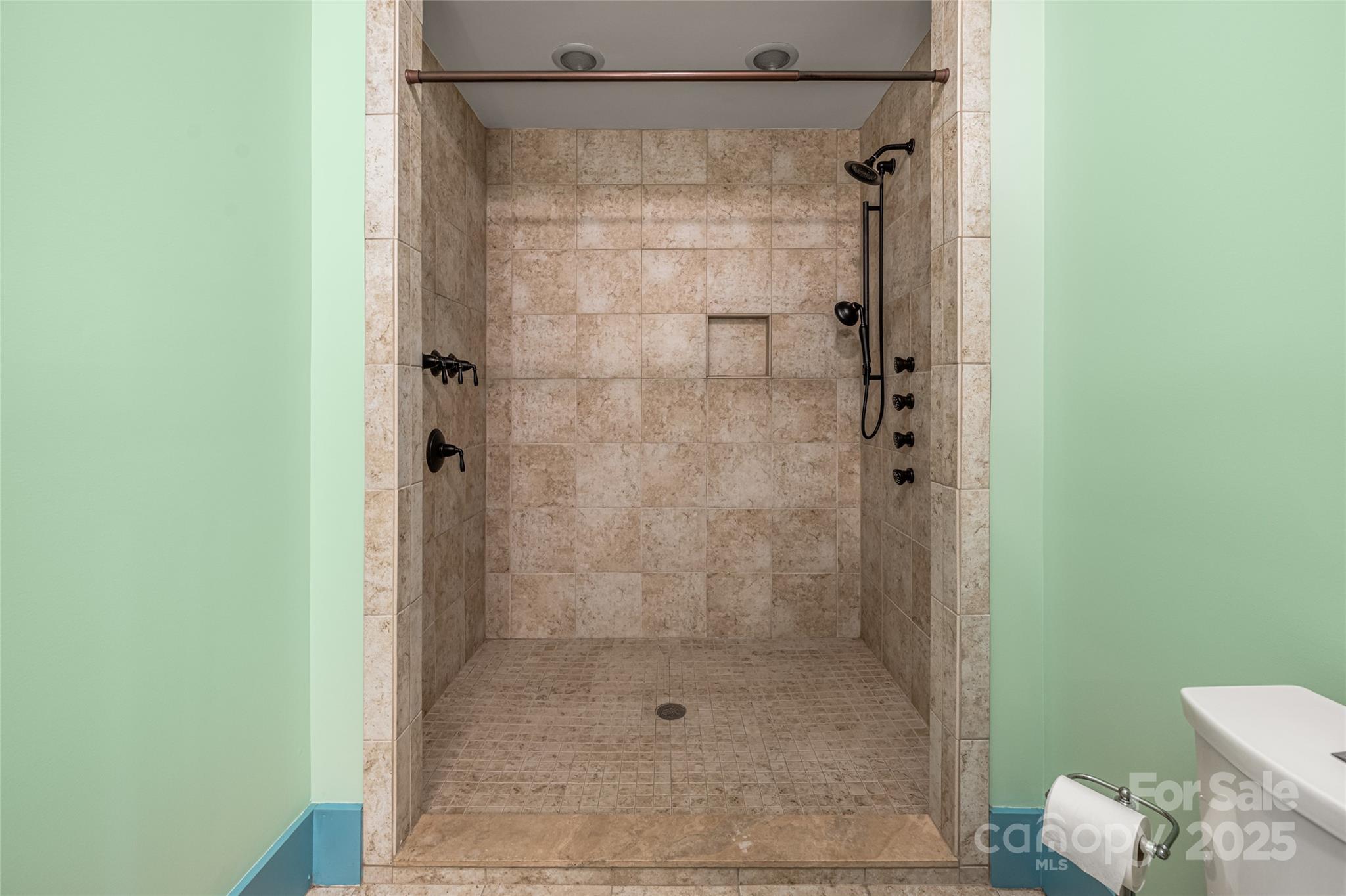 Whisper Mountain - Residential