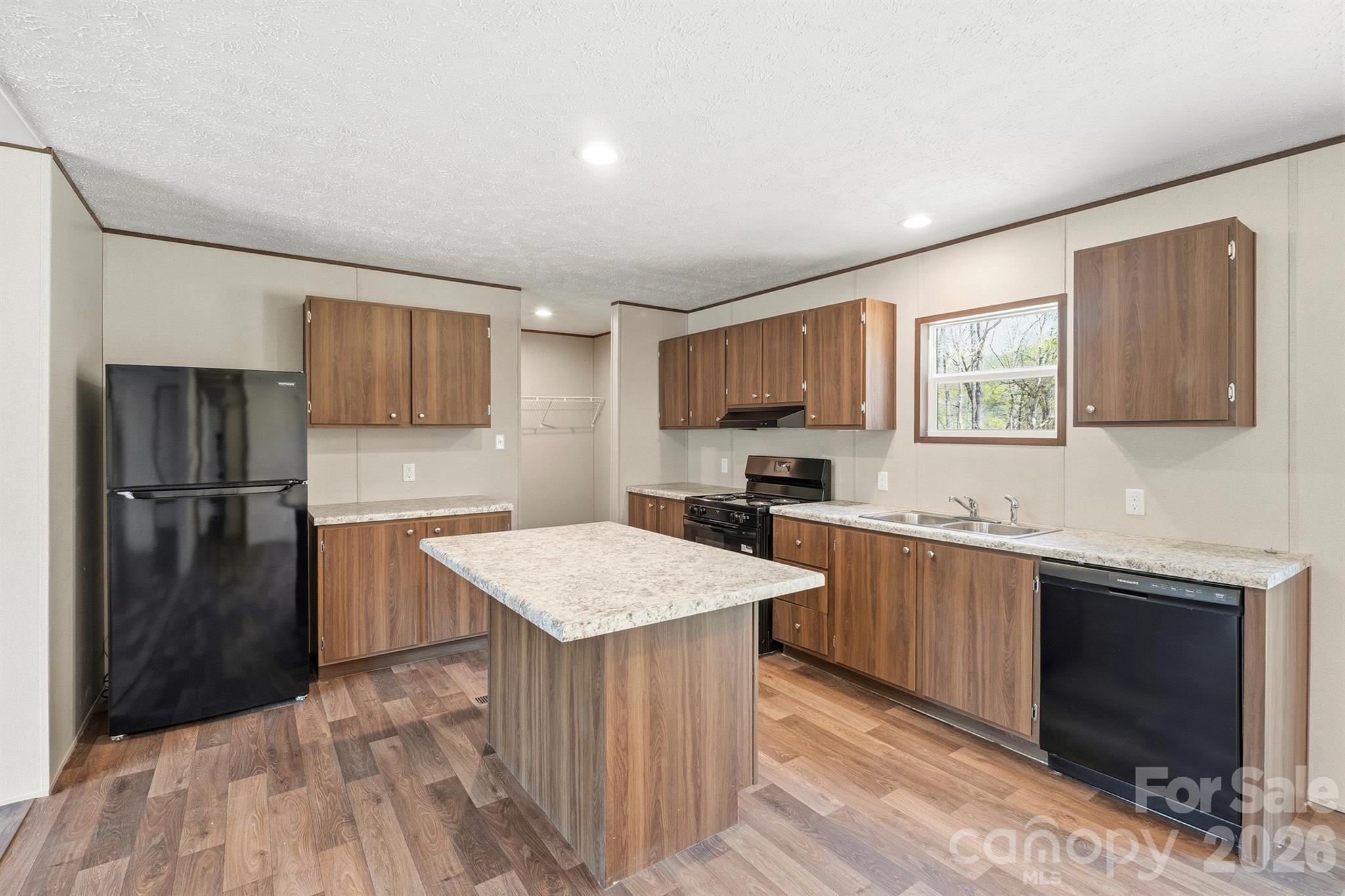 Peaceful Hill - Residential