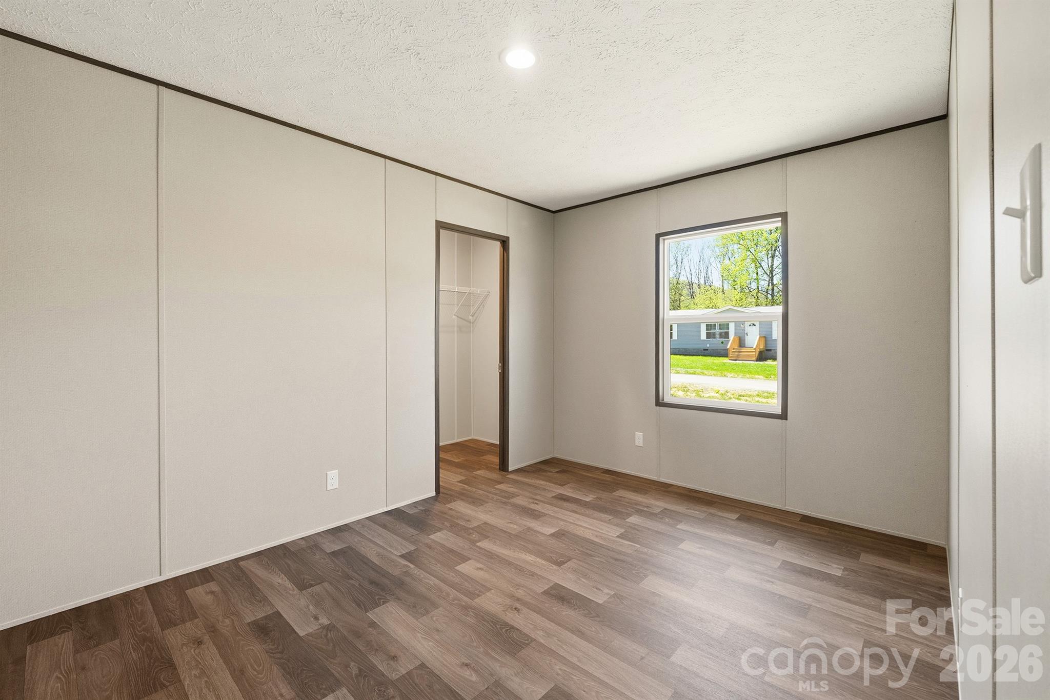 Peaceful Hill - Residential