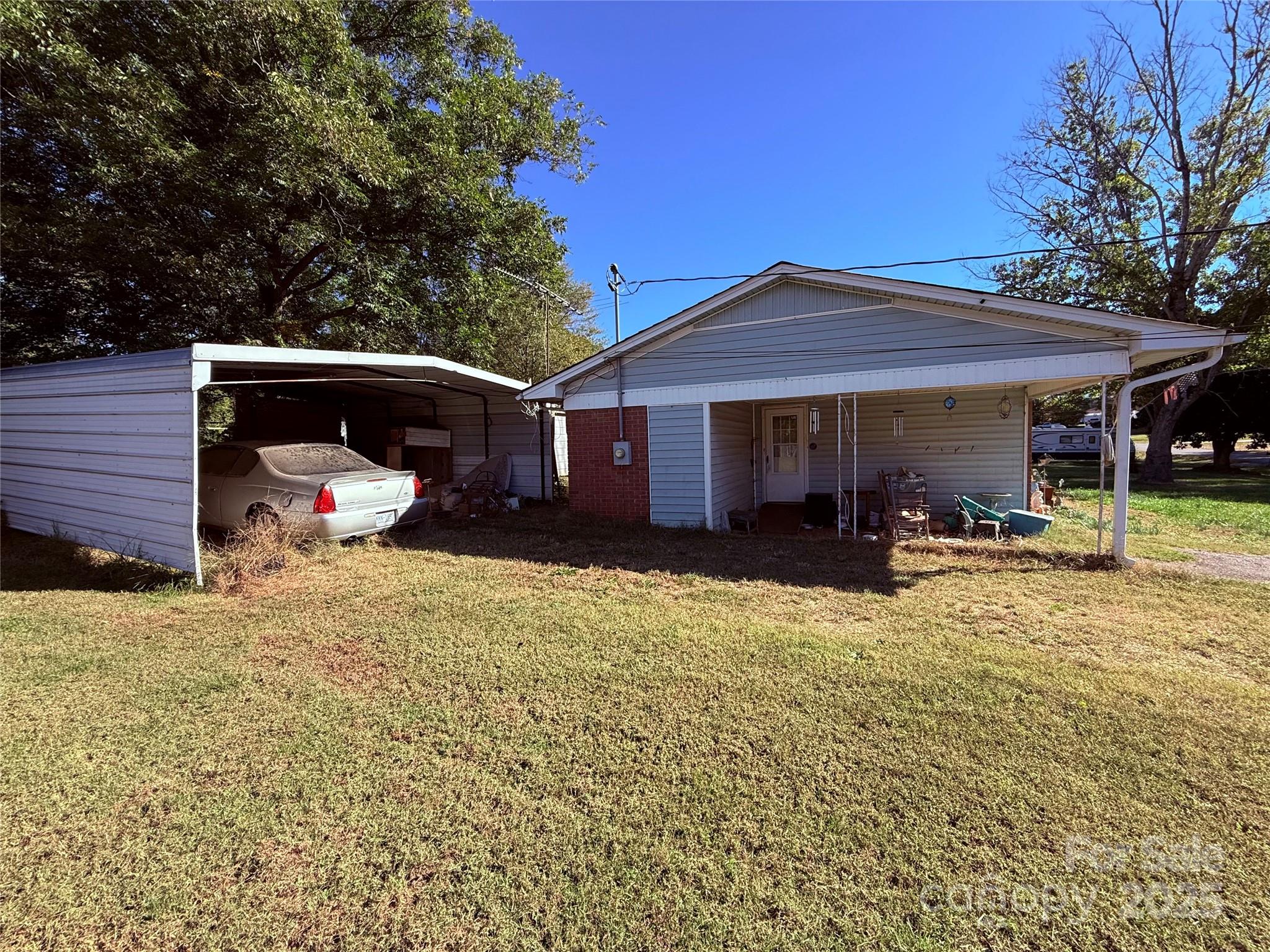 1207 Scenic Drive