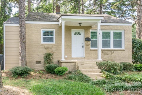 Photo of 1730 Matheson Avenue, Charlotte, NC 28205 (MLS # 4423887)