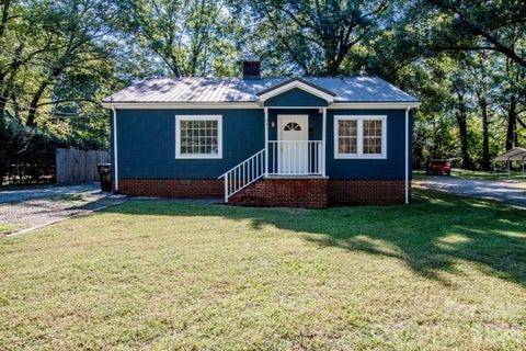 Photo of 541 Walnut Street, Mooresville, NC 28115 (MLS # 4431916)