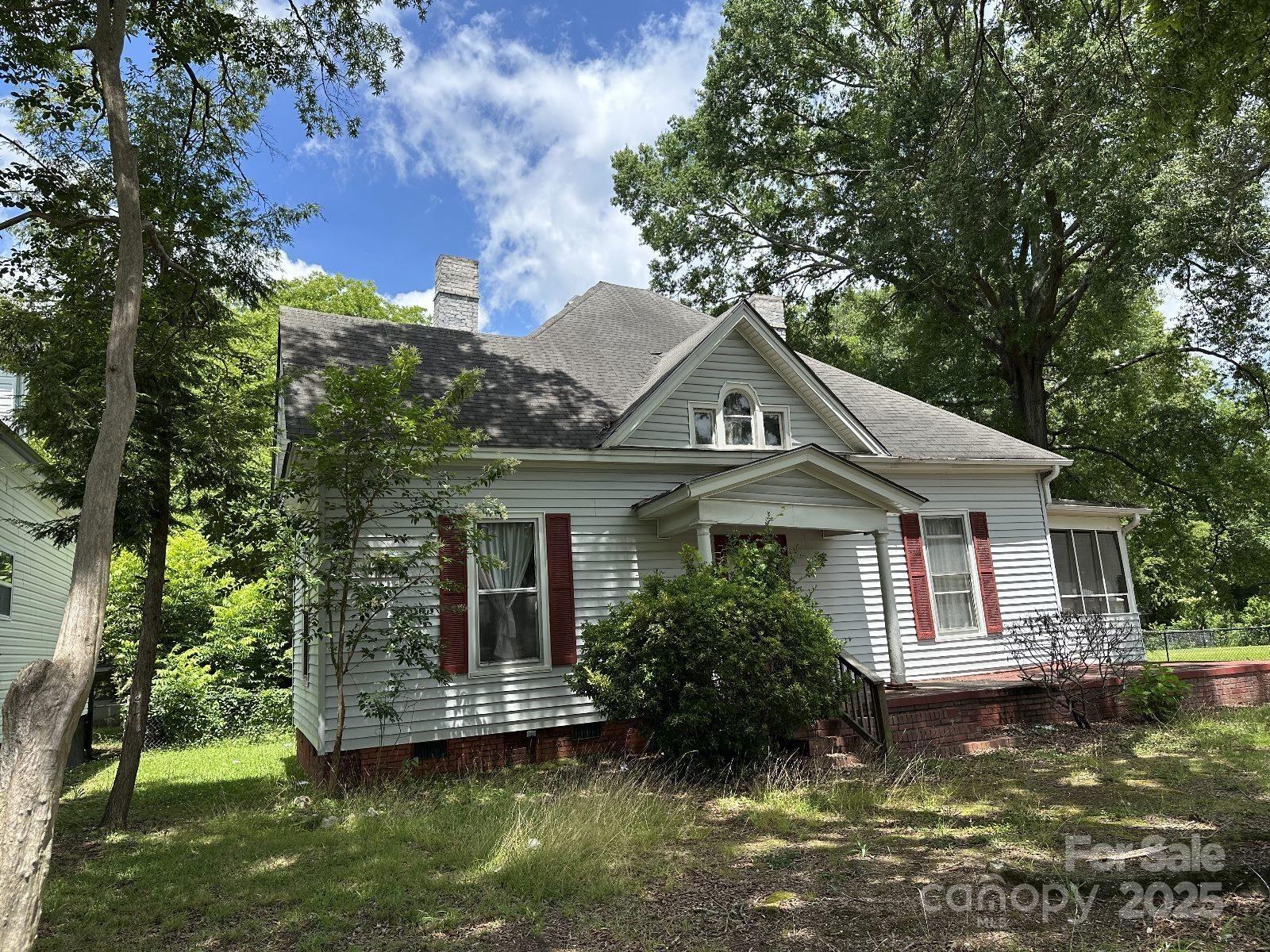118 Hemphill Avenue