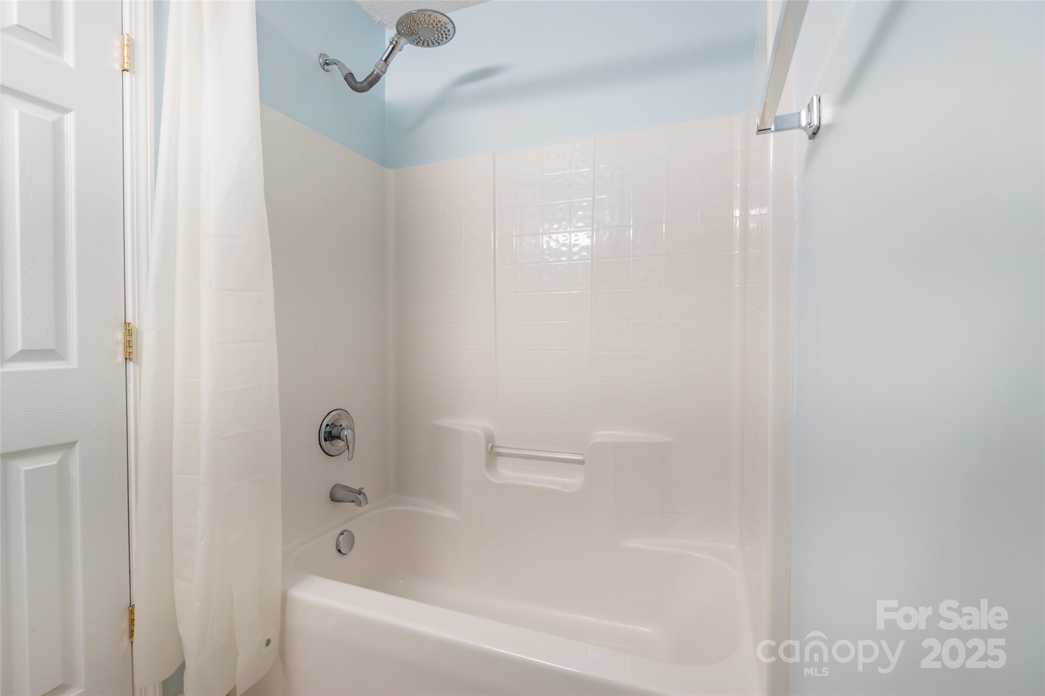 Savannah Townhomes - Residential